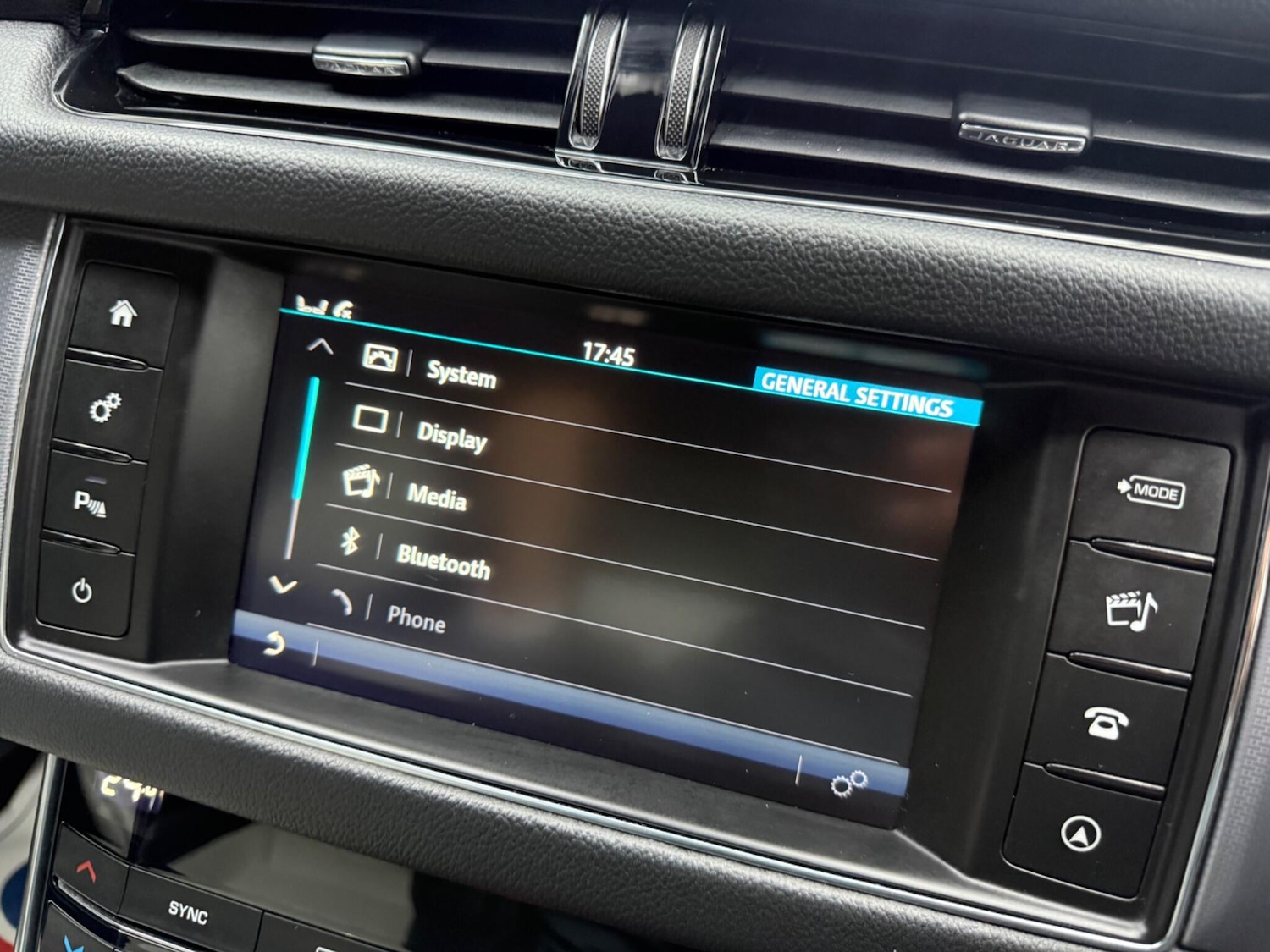 Used Jaguar XF 2018 for sale - 77573729: Photo 52