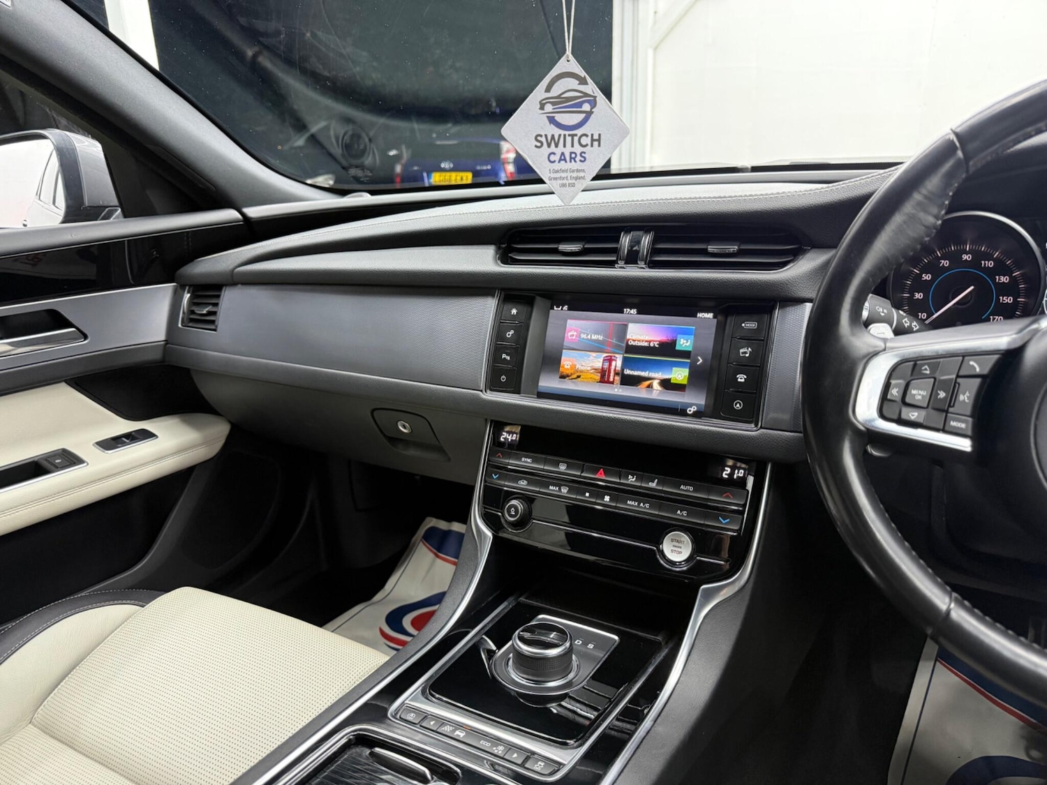 Used Jaguar XF 2018 for sale - 77573729: Photo 58