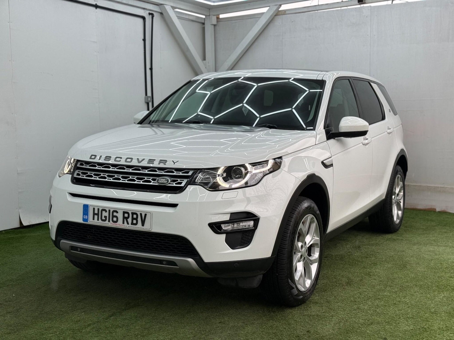 Used Land Rover Discovery Sport 2016 for sale - 78047331: Photo 11