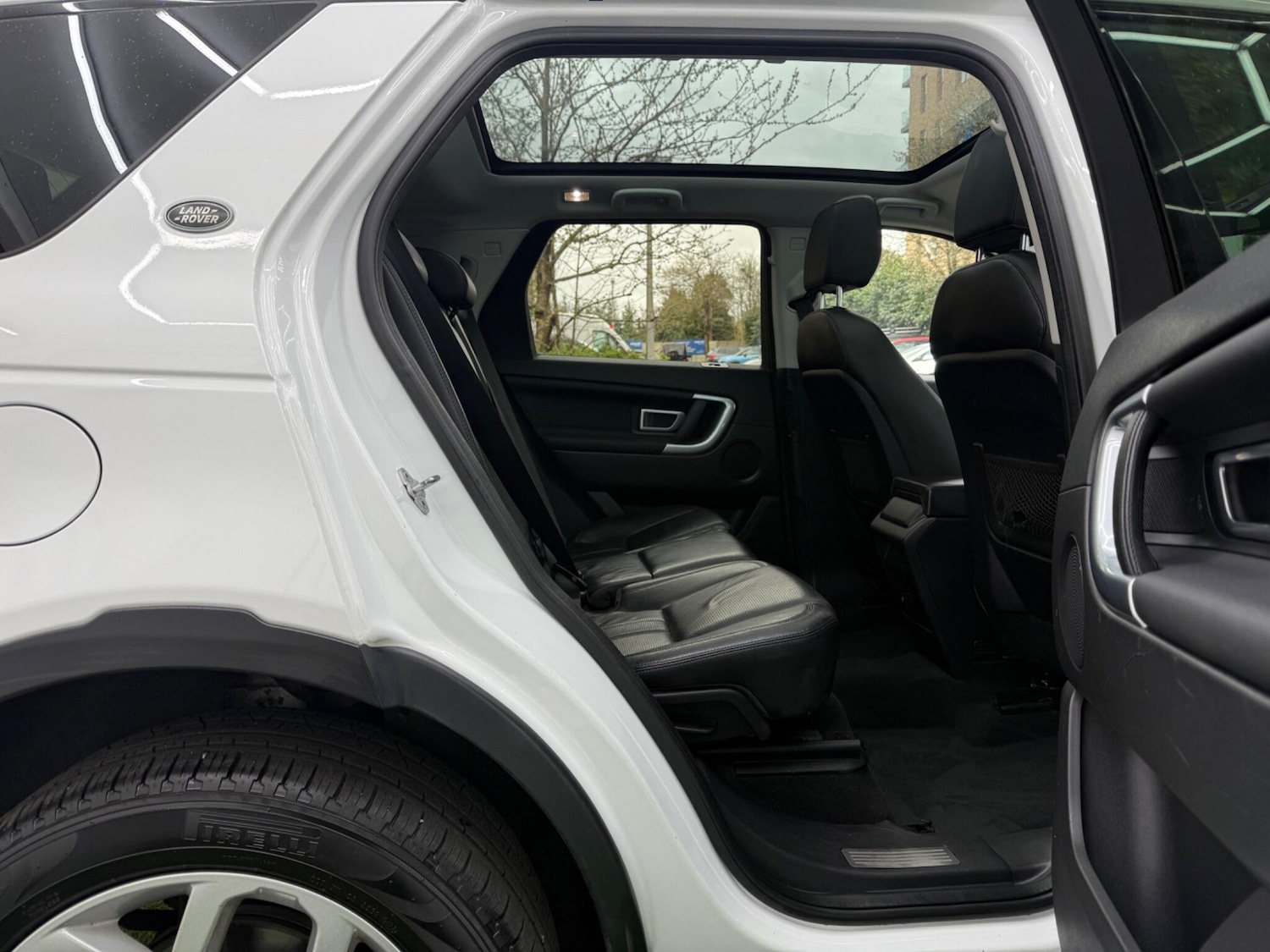 Used Land Rover Discovery Sport 2016 for sale - 78047331: Photo 18