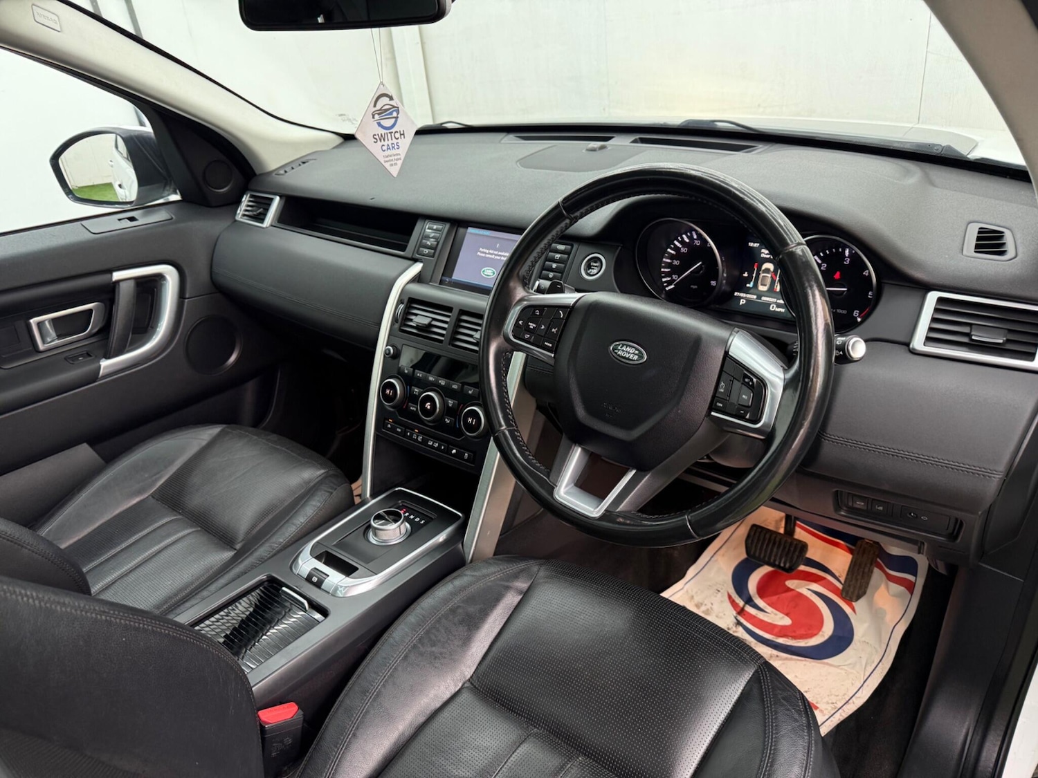 Used Land Rover Discovery Sport 2016 for sale - 78047331: Photo 3