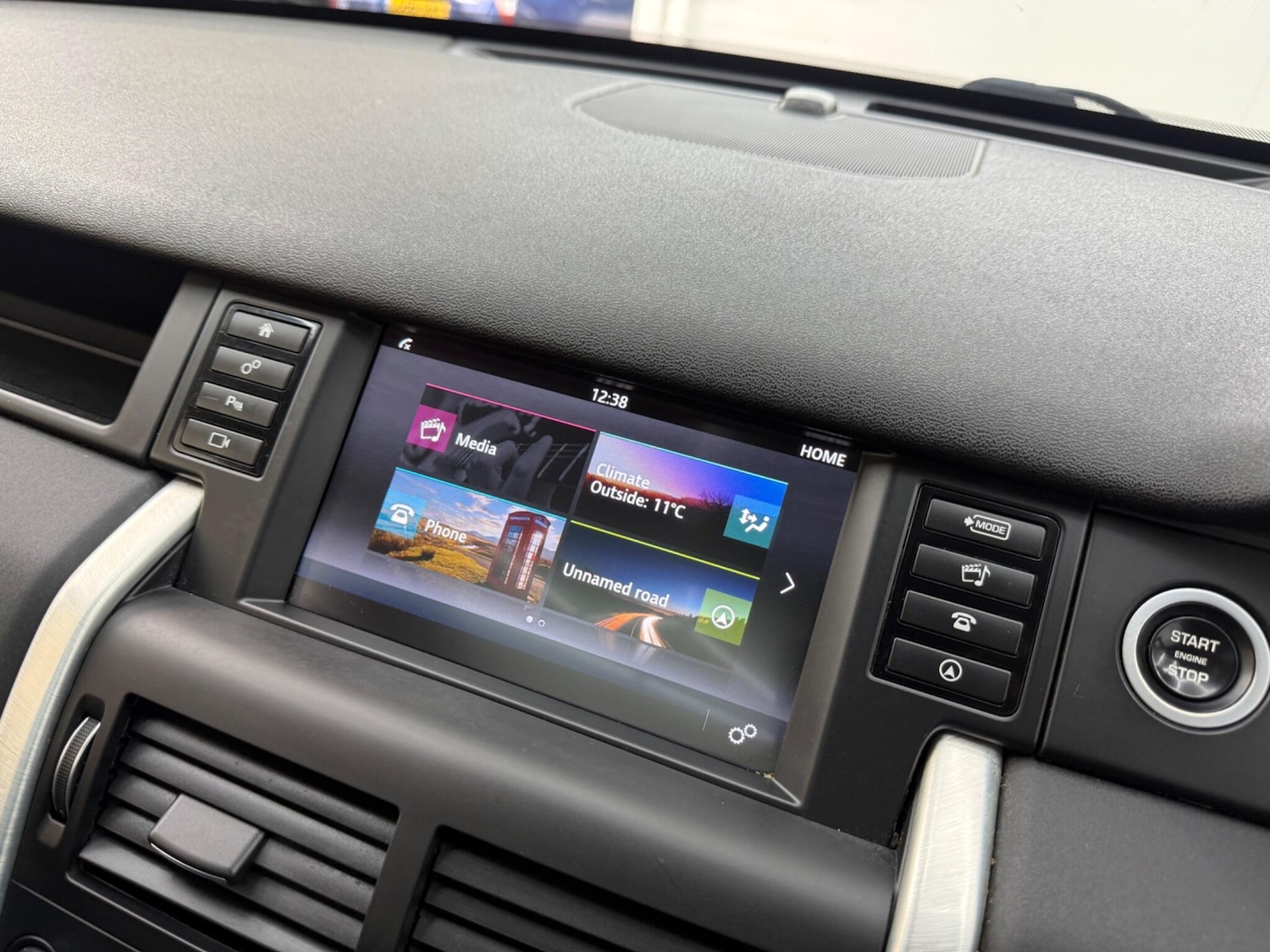 Used Land Rover Discovery Sport 2016 for sale - 78047331: Photo 44