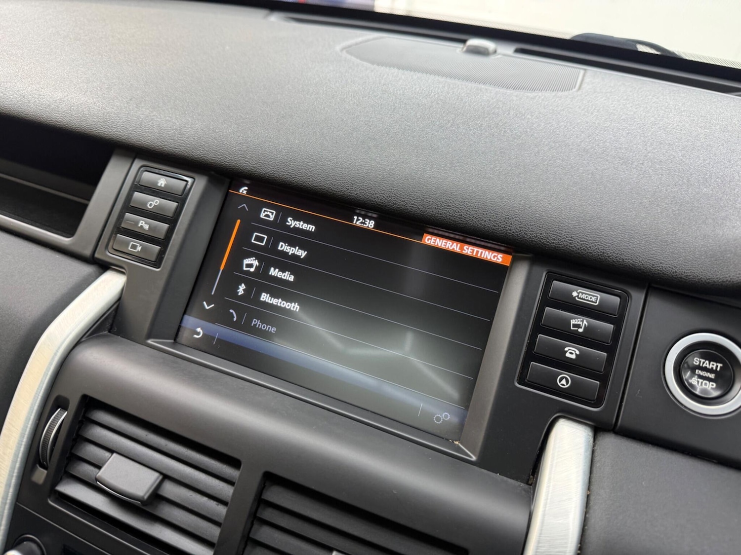 Used Land Rover Discovery Sport 2016 for sale - 78047331: Photo 45