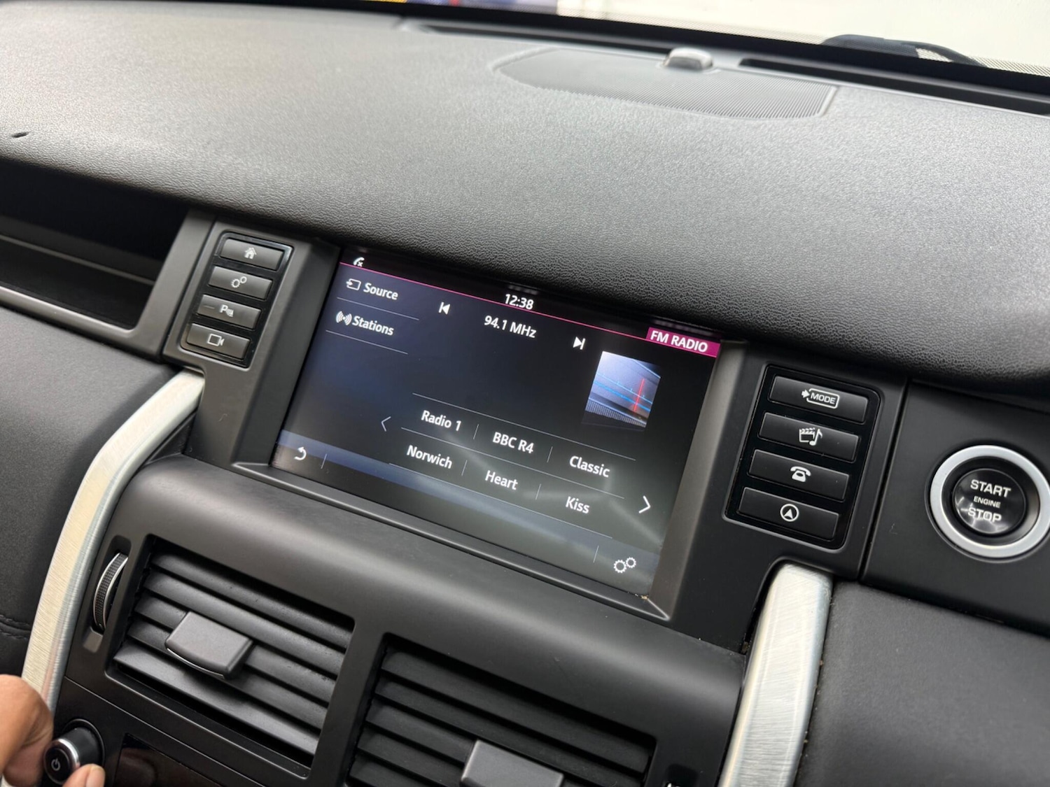 Used Land Rover Discovery Sport 2016 for sale - 78047331: Photo 48