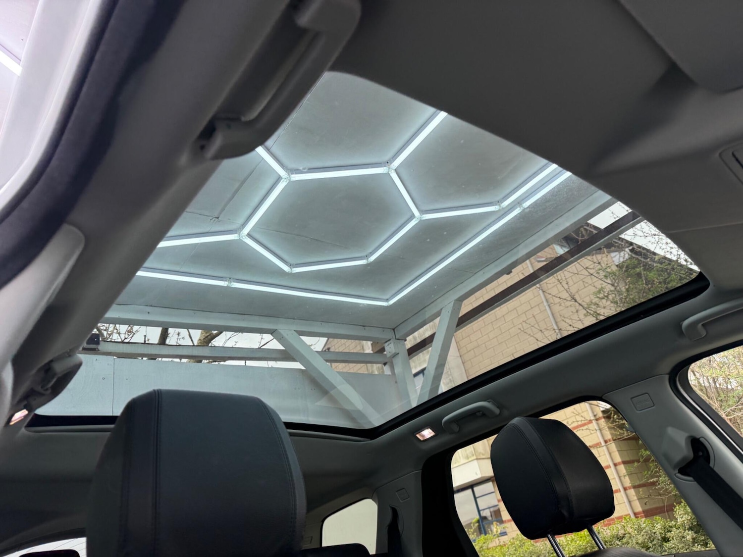 Used Land Rover Discovery Sport 2016 for sale - 78047331: Photo 58