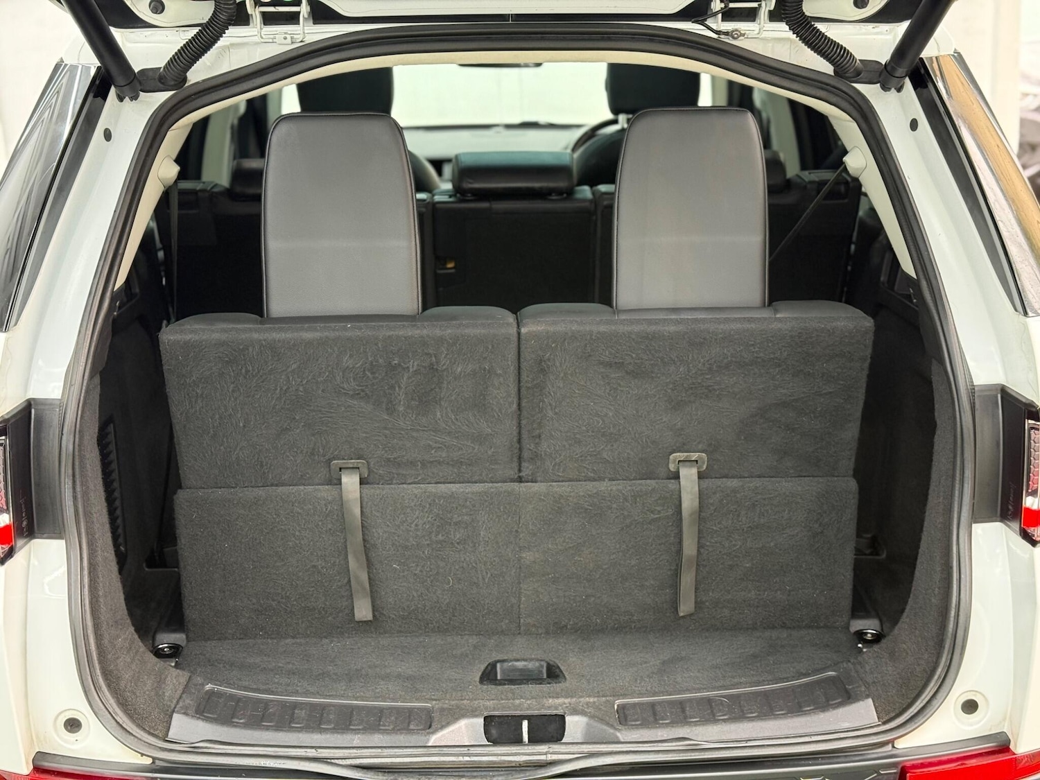 Used Land Rover Discovery Sport 2016 for sale - 78047331: Photo 8