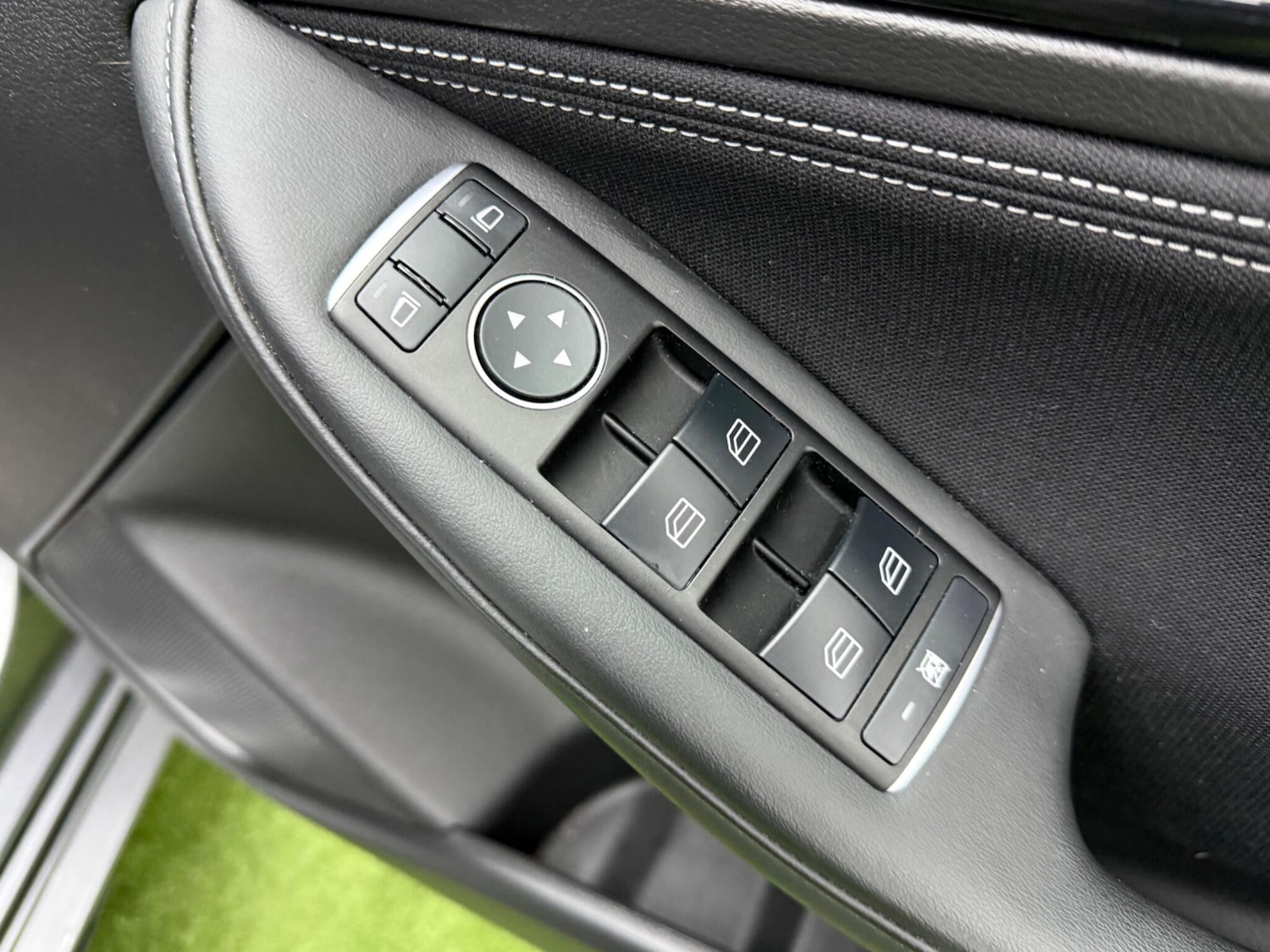 Used Infiniti Q30 for sale - 77793777: Photo 38