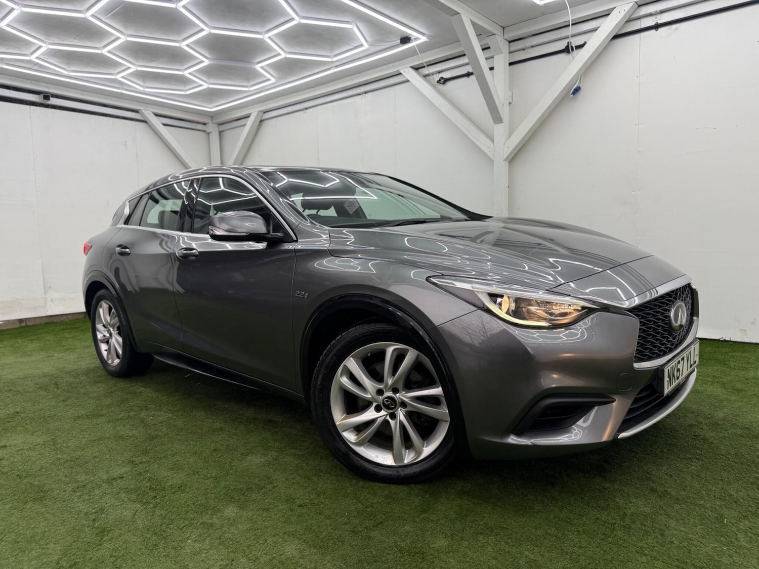 Used Infiniti Q30 for sale - 77793777: Photo 4