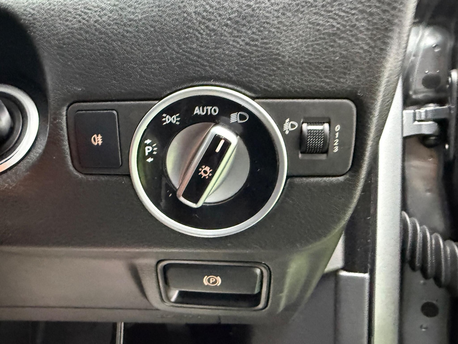 Used Infiniti Q30 for sale - 77793777: Photo 40