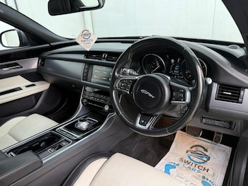 Used Jaguar XF 2016 for sale - 79361730: Photo