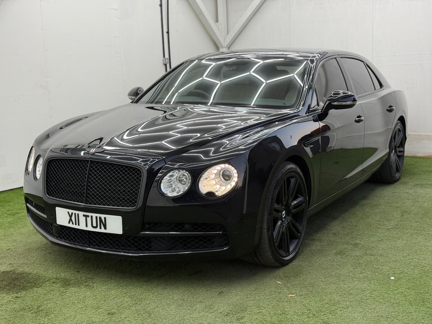 Used Bentley Flying Spur 2015 for sale - 77958246: Photo 11