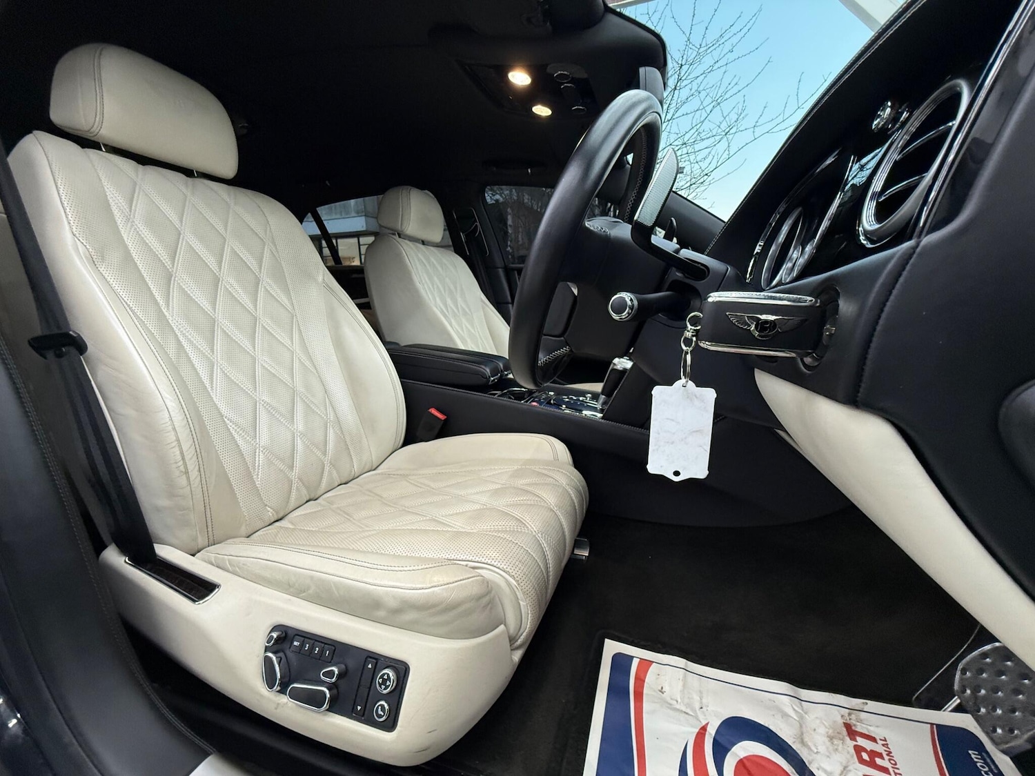 Used Bentley Flying Spur 2015 for sale - 77958246: Photo 15