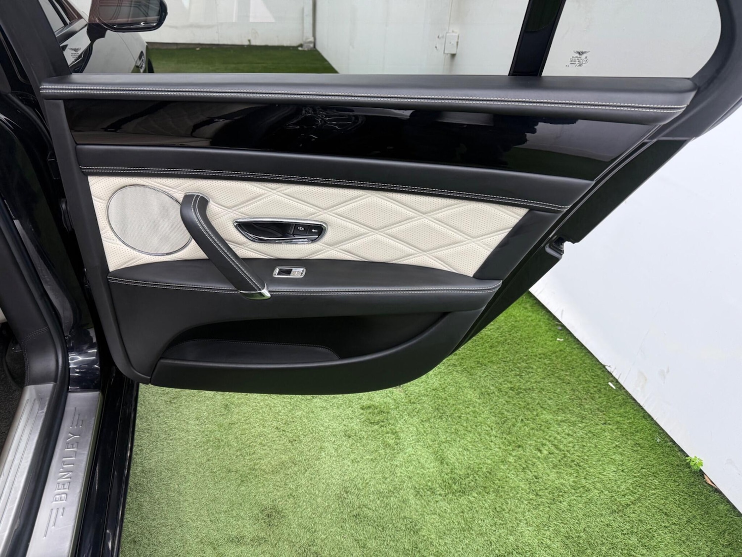 Used Bentley Flying Spur 2015 for sale - 77958246: Photo 20