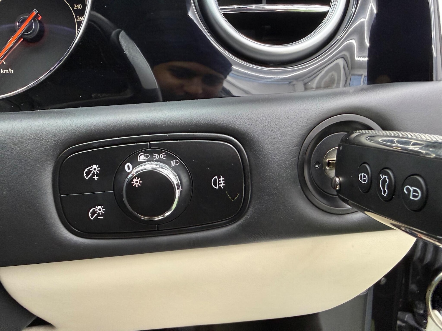 Used Bentley Flying Spur 2015 for sale - 77958246: Photo 41