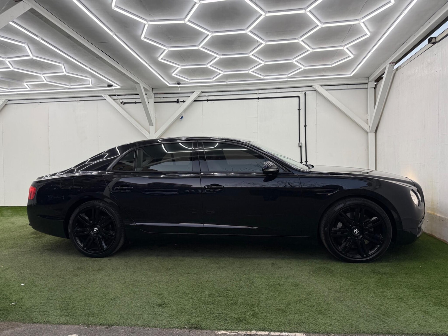 Used Bentley Flying Spur 2015 for sale - 77958246: Photo 5