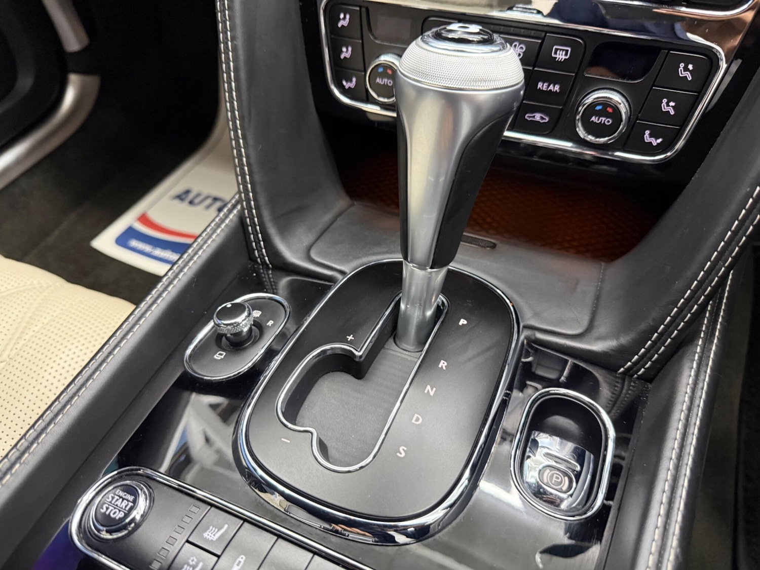 Used Bentley Flying Spur 2015 for sale - 77958246: Photo 53