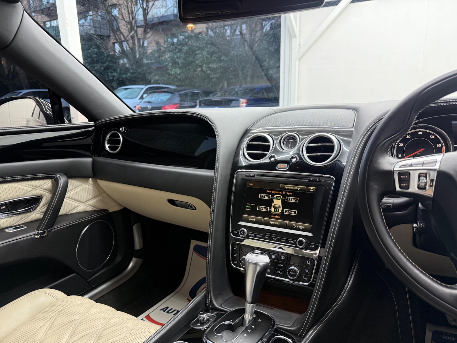 Used Bentley Flying Spur 2015 for sale - 77958246: Photo 56