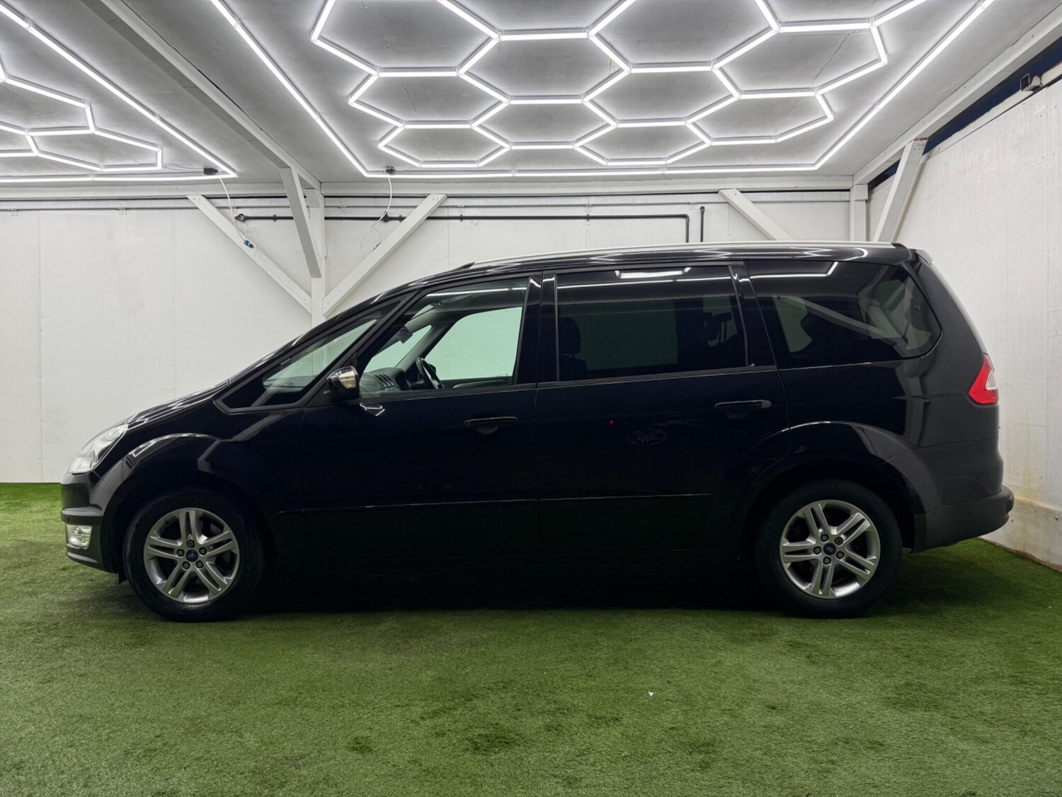 Used Ford Galaxy for sale - 77496098: Photo 10