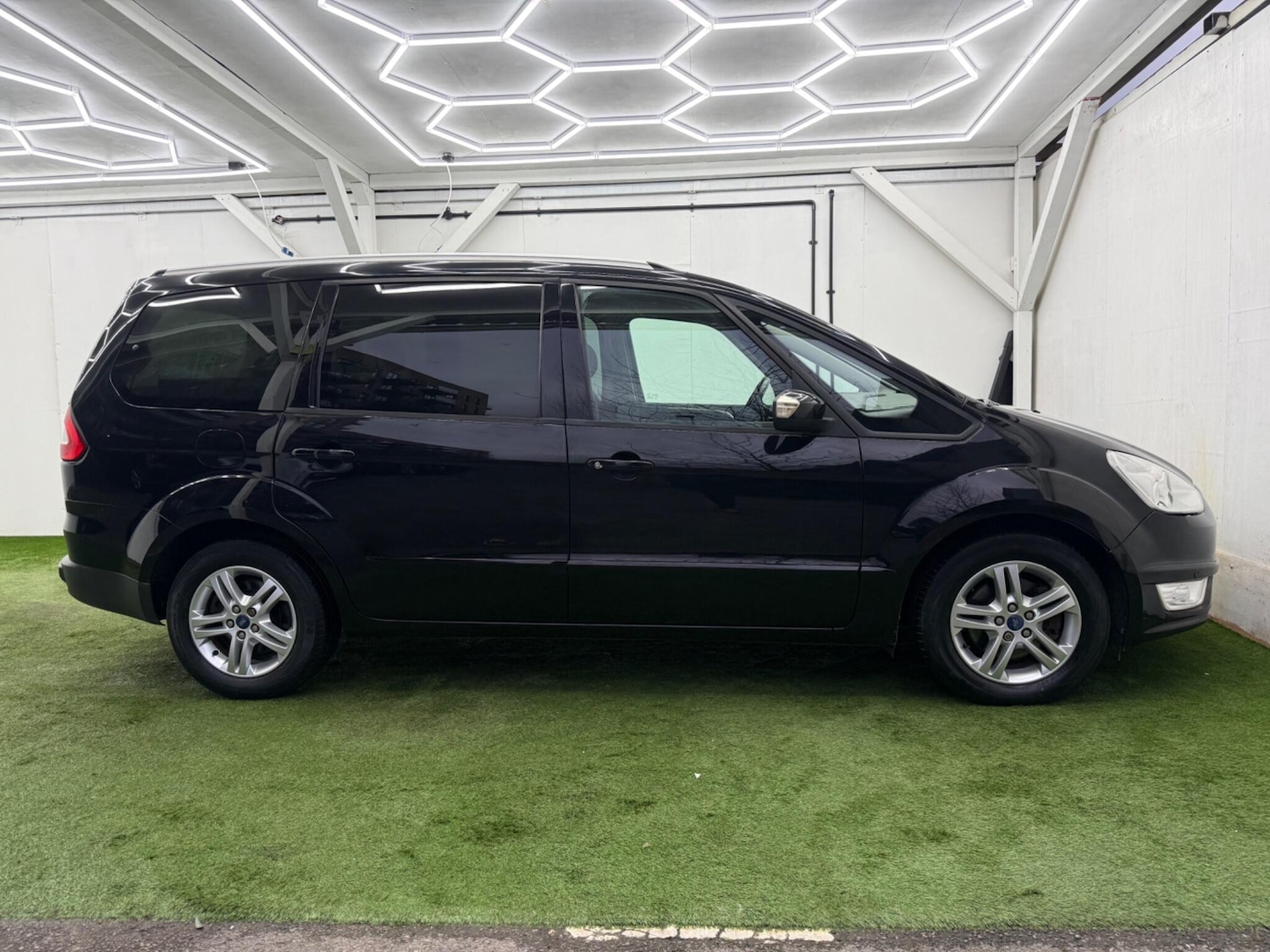 Used Ford Galaxy for sale - 77496098: Photo 5