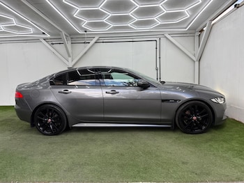 Used Jaguar XE 2017 for sale - 78947249: Photo