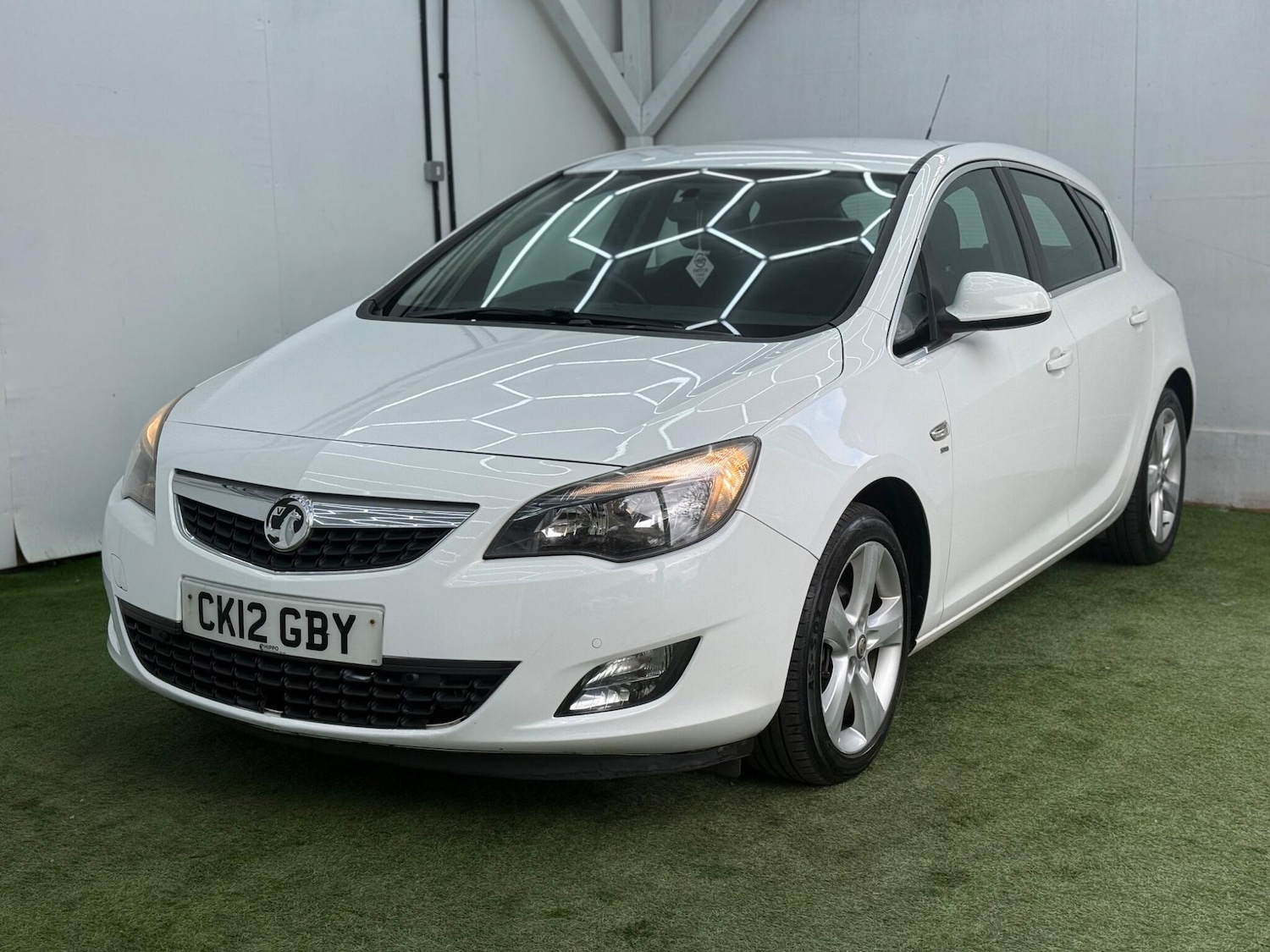 Used Vauxhall Astra 2012 for sale - 78171149: Photo 11