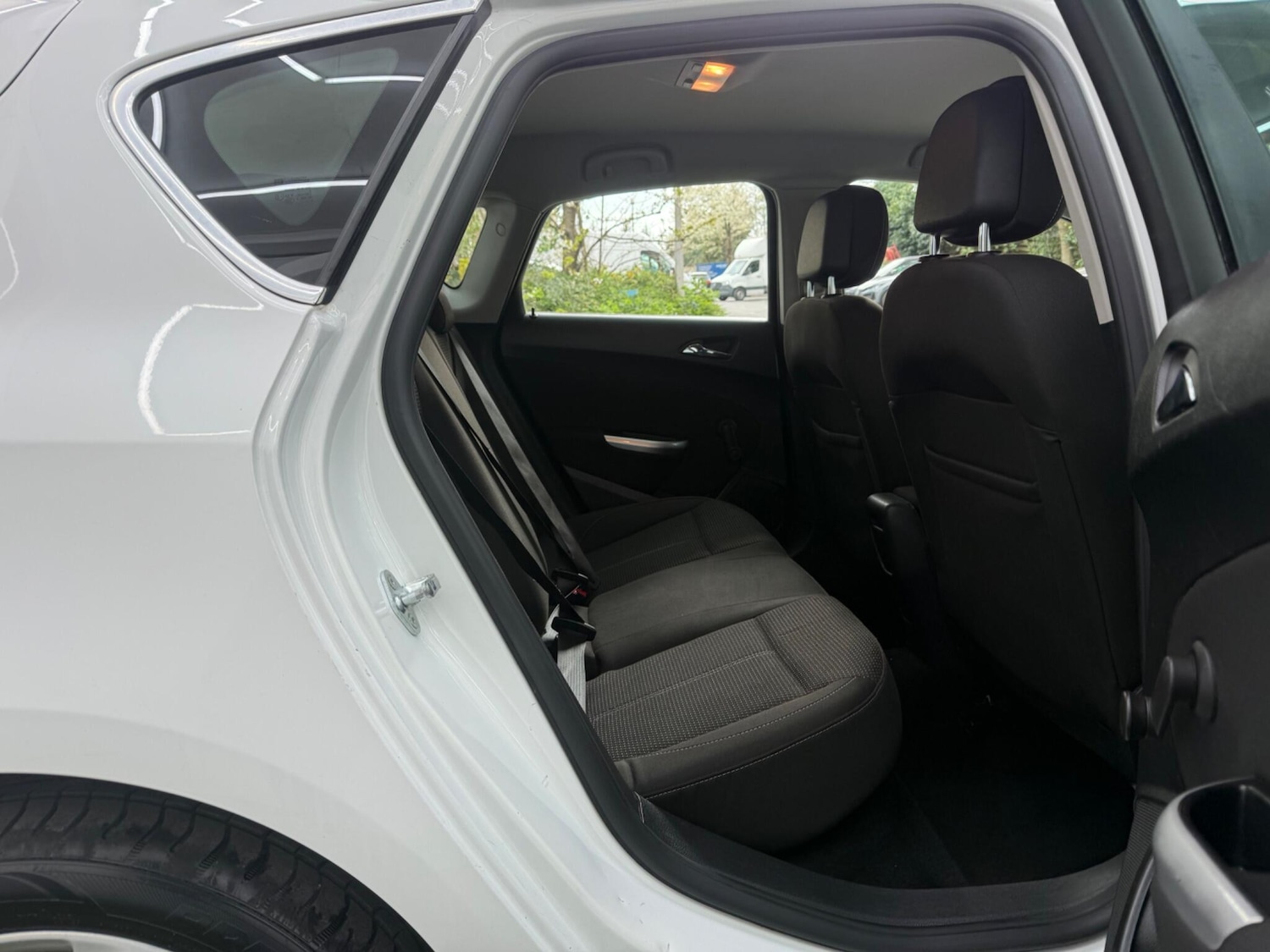 Used Vauxhall Astra 2012 for sale - 78171149: Photo 18