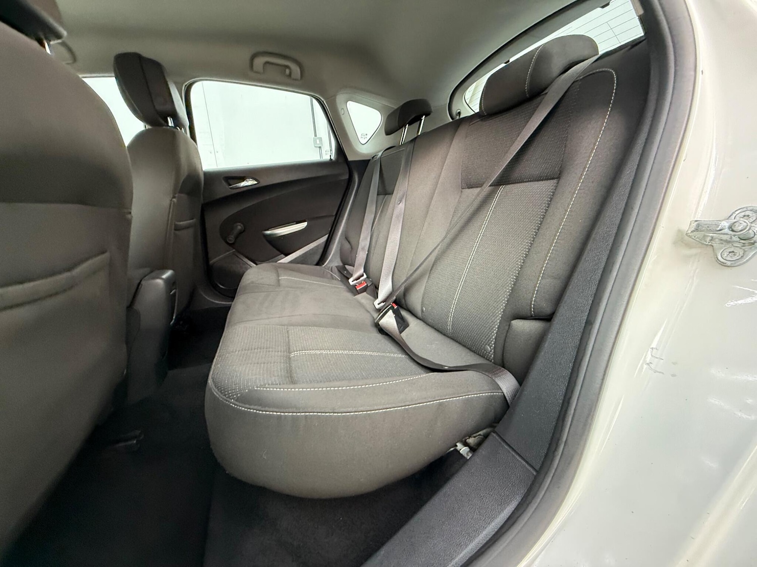 Used Vauxhall Astra 2012 for sale - 78171149: Photo 24