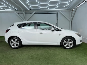 Used Vauxhall Astra 2012 for sale - 78171149: Photo