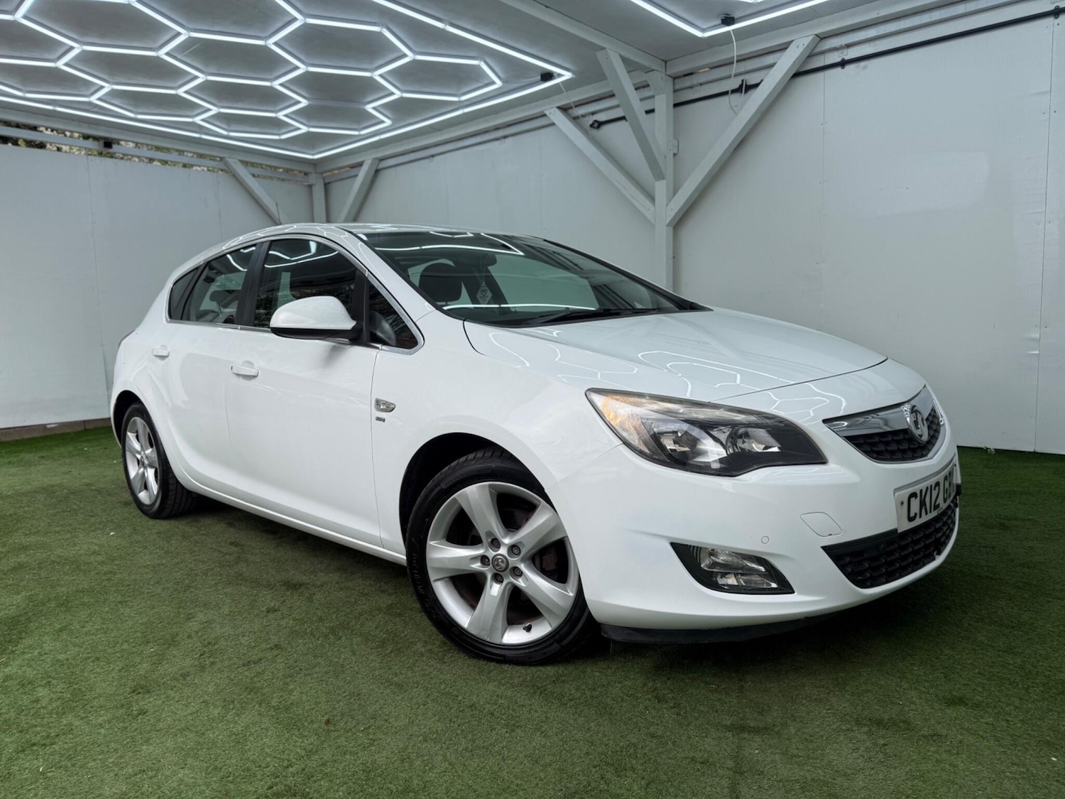 Used Vauxhall Astra 2012 for sale - 78171149: Photo 4