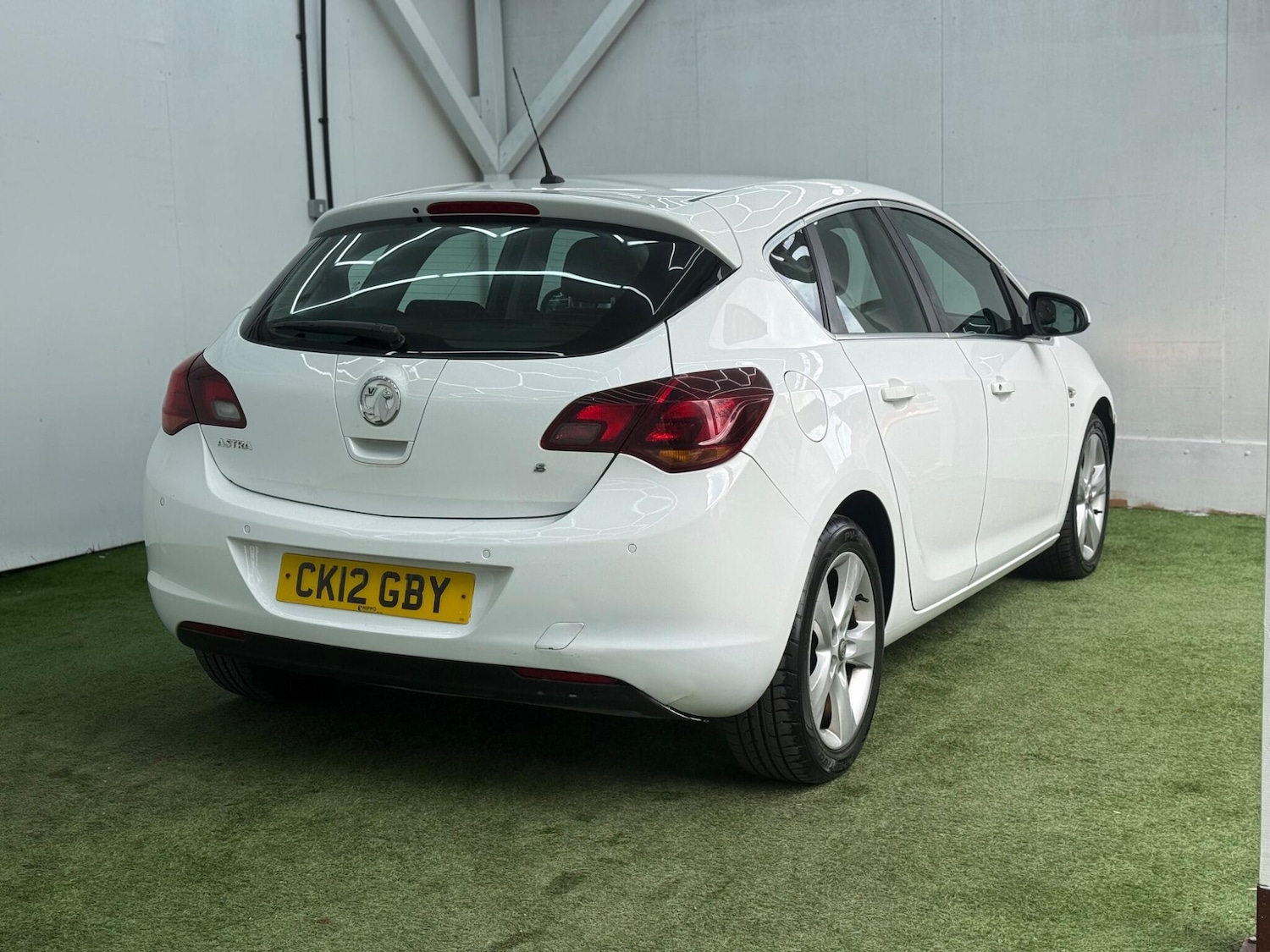Used Vauxhall Astra 2012 for sale - 78171149: Photo 6