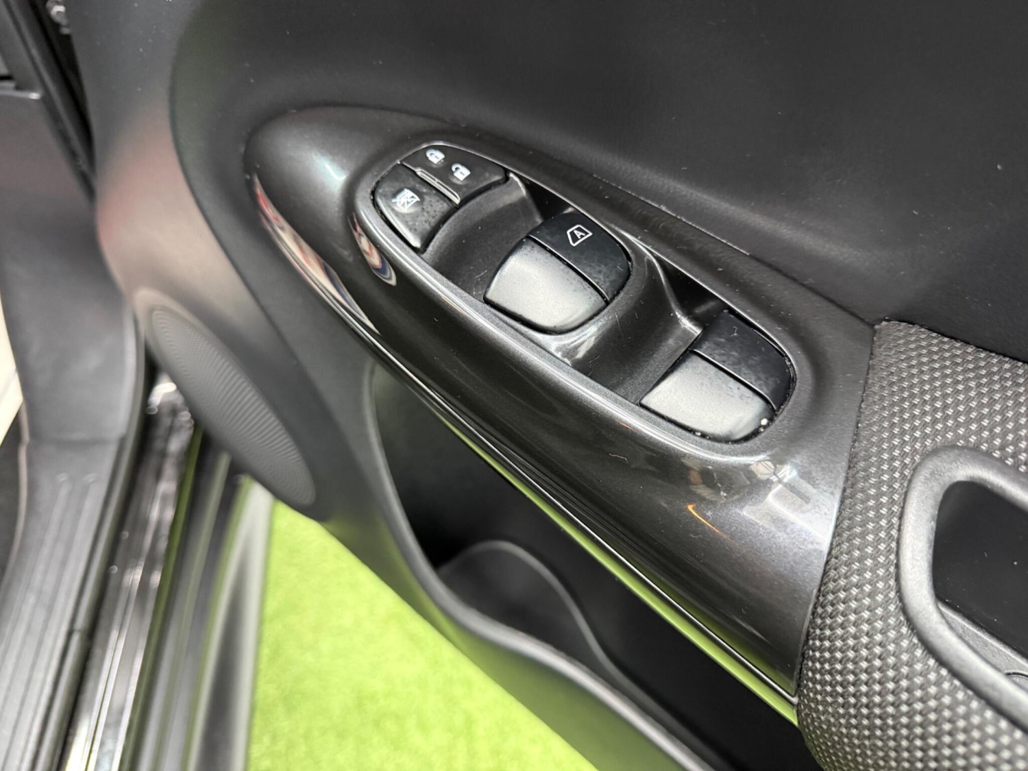 Used Nissan Juke 2017 for sale - 77386709: Photo 40