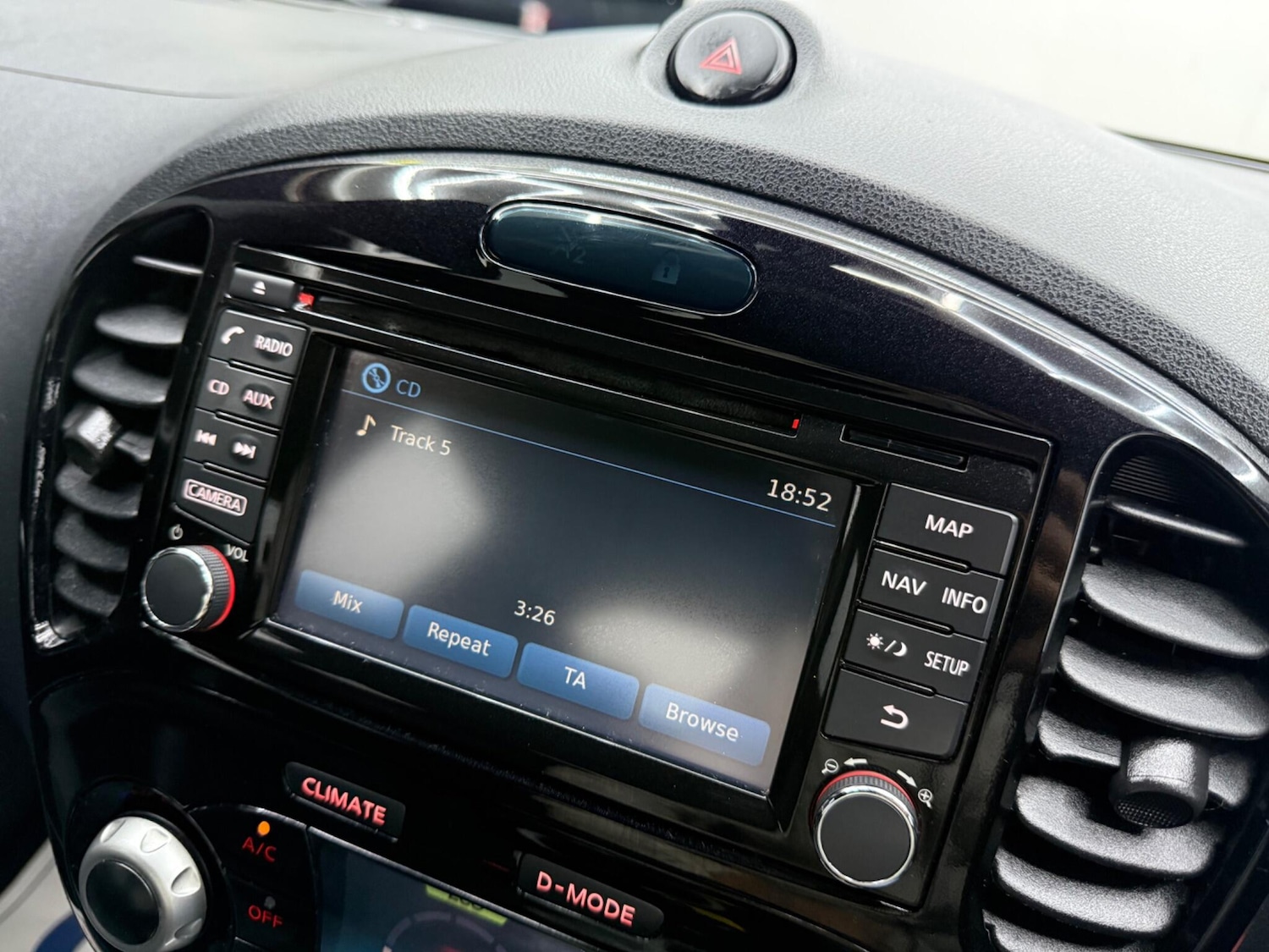 Used Nissan Juke 2017 for sale - 77386709: Photo 46