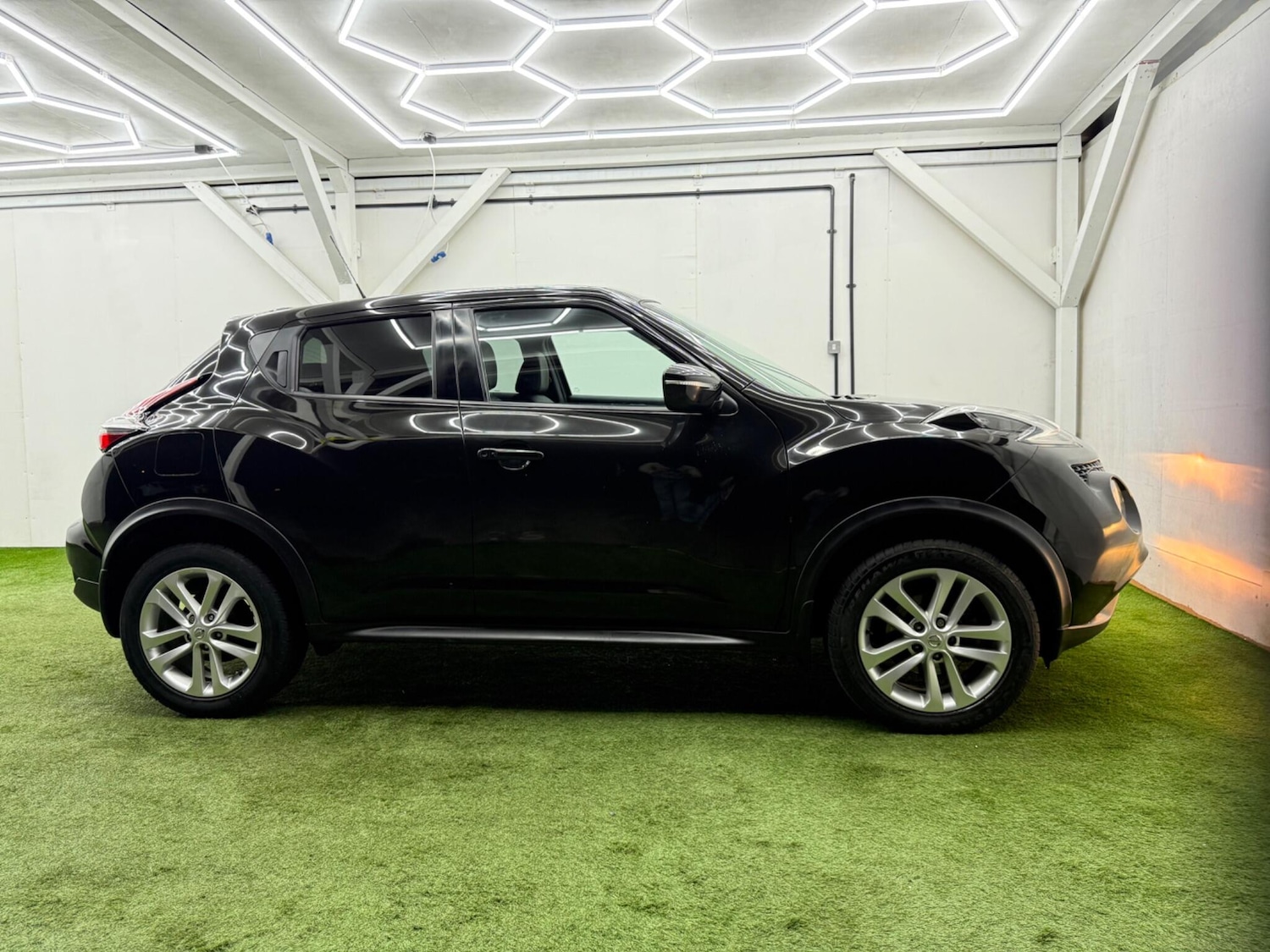 Used Nissan Juke 2017 for sale - 77386709: Photo 5