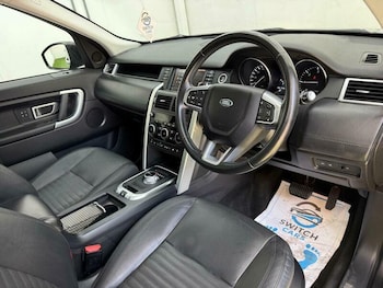 Used Land Rover Discovery Sport 2016 for sale - 79132590: Photo