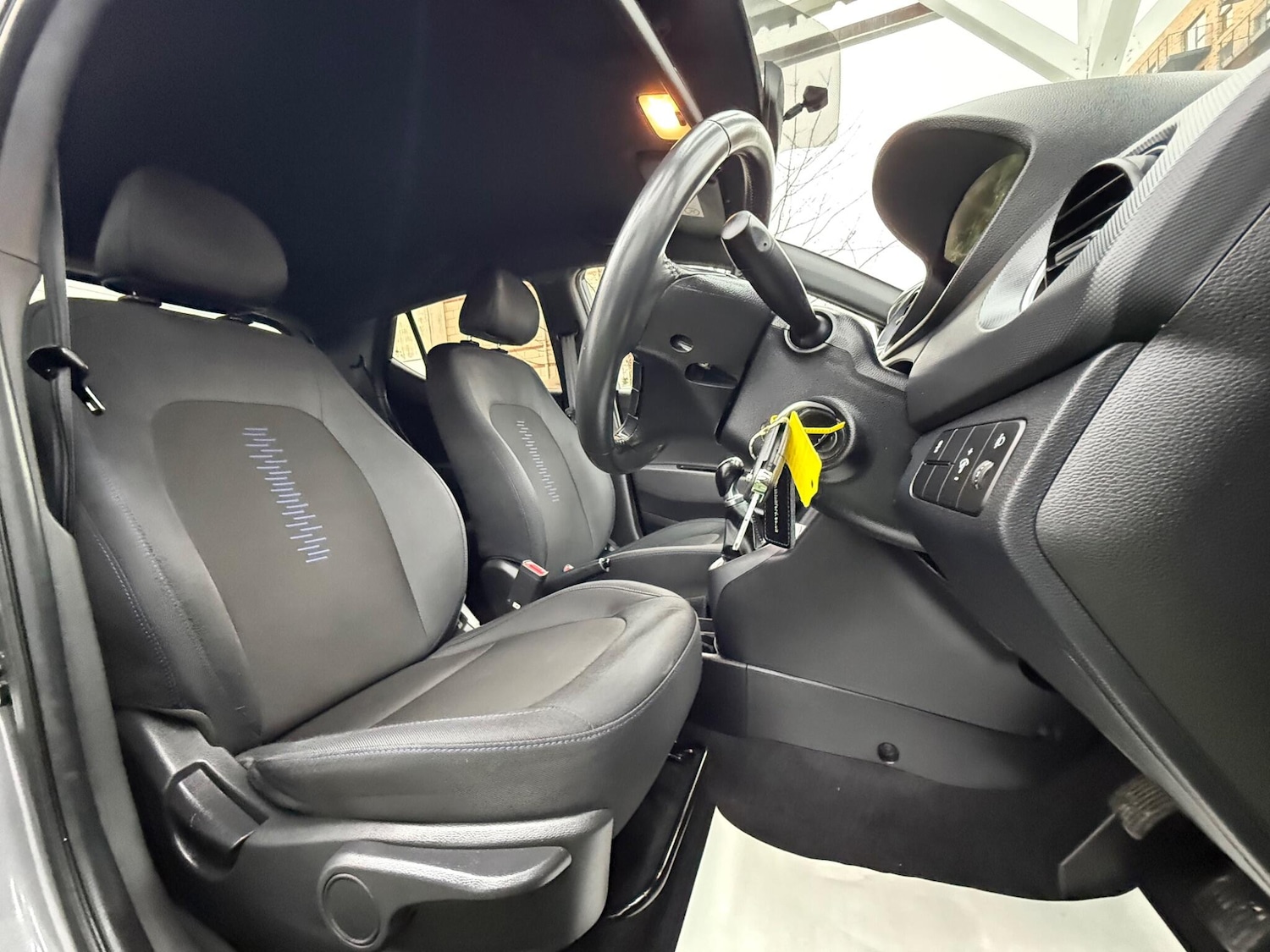 Used Hyundai i10 2018 for sale - 77387193: Photo 16