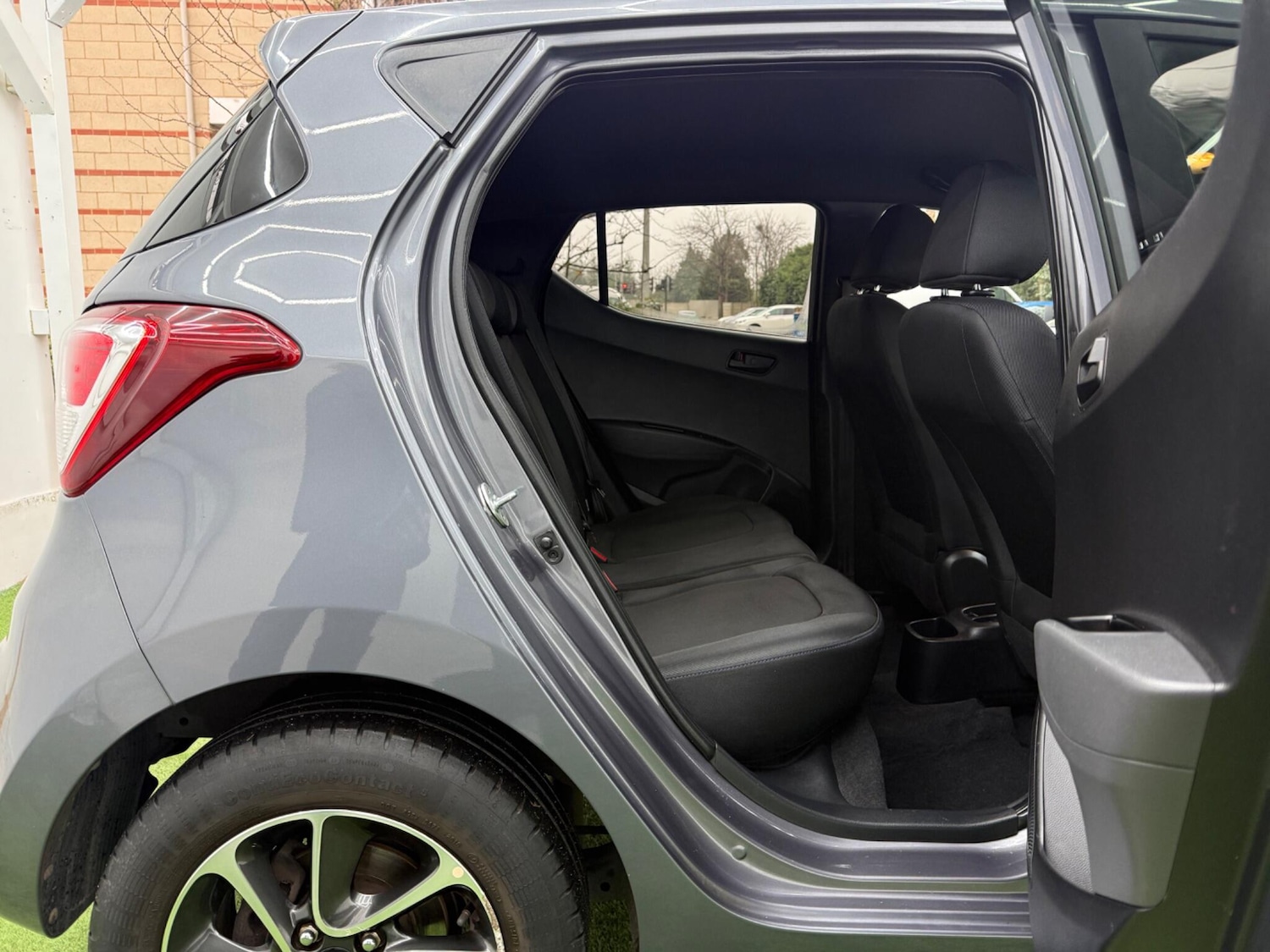 Used Hyundai i10 2018 for sale - 77387193: Photo 18