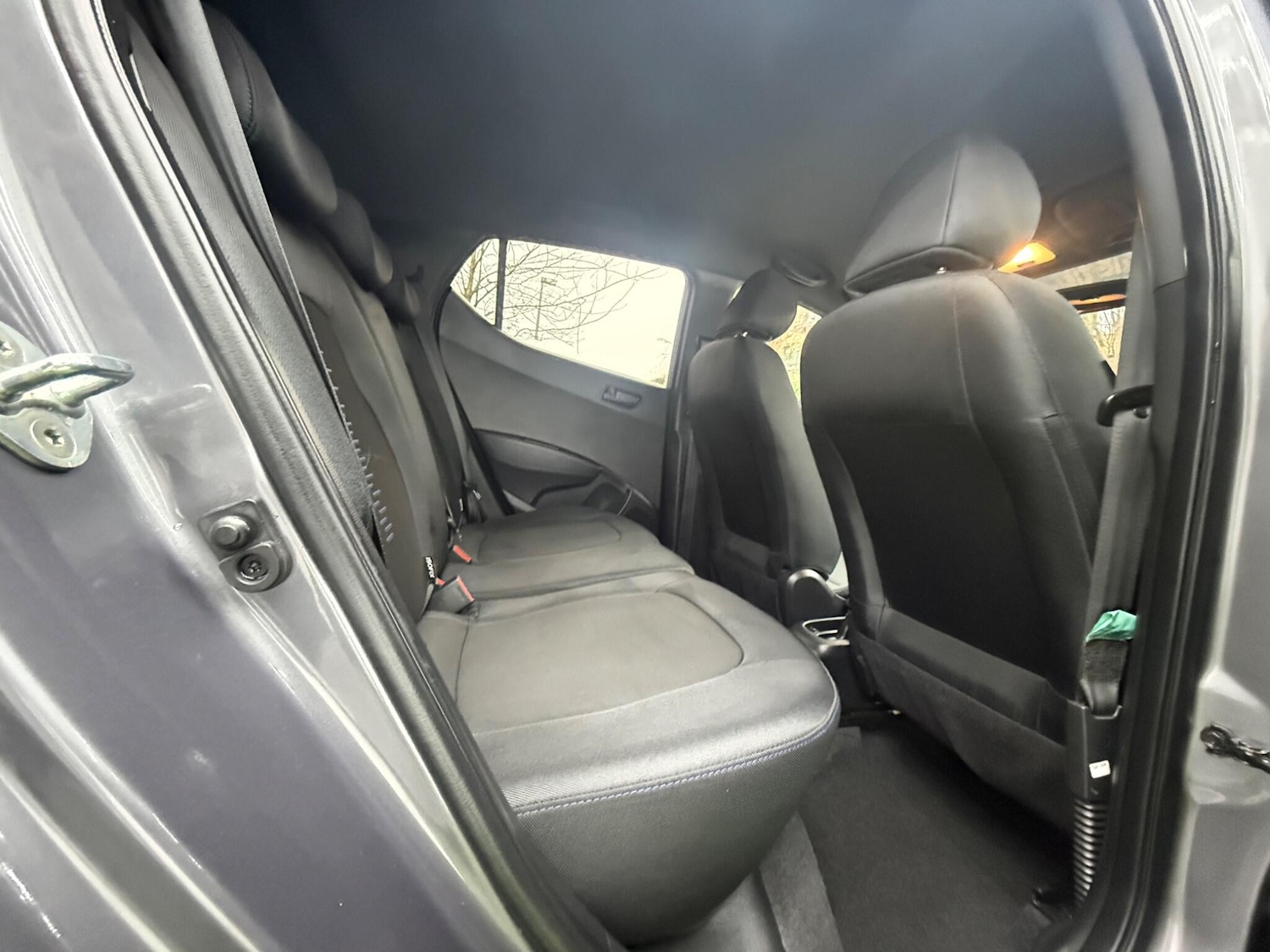 Used Hyundai i10 2018 for sale - 77387193: Photo 19