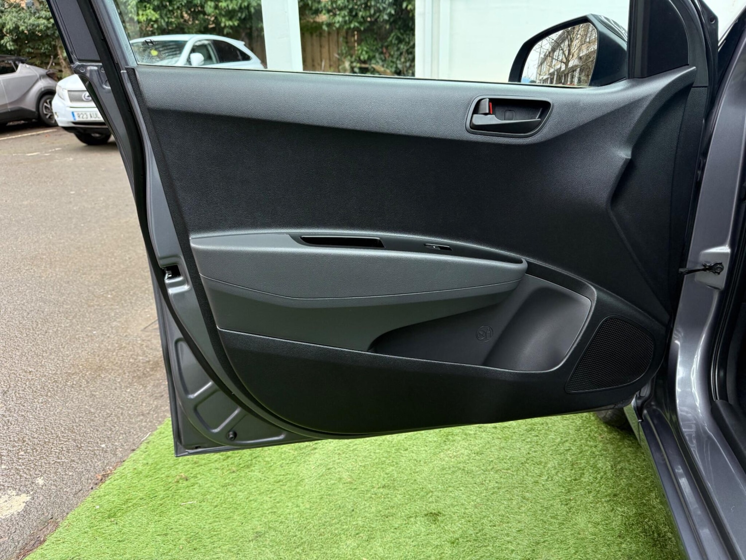 Used Hyundai i10 2018 for sale - 77387193: Photo 27