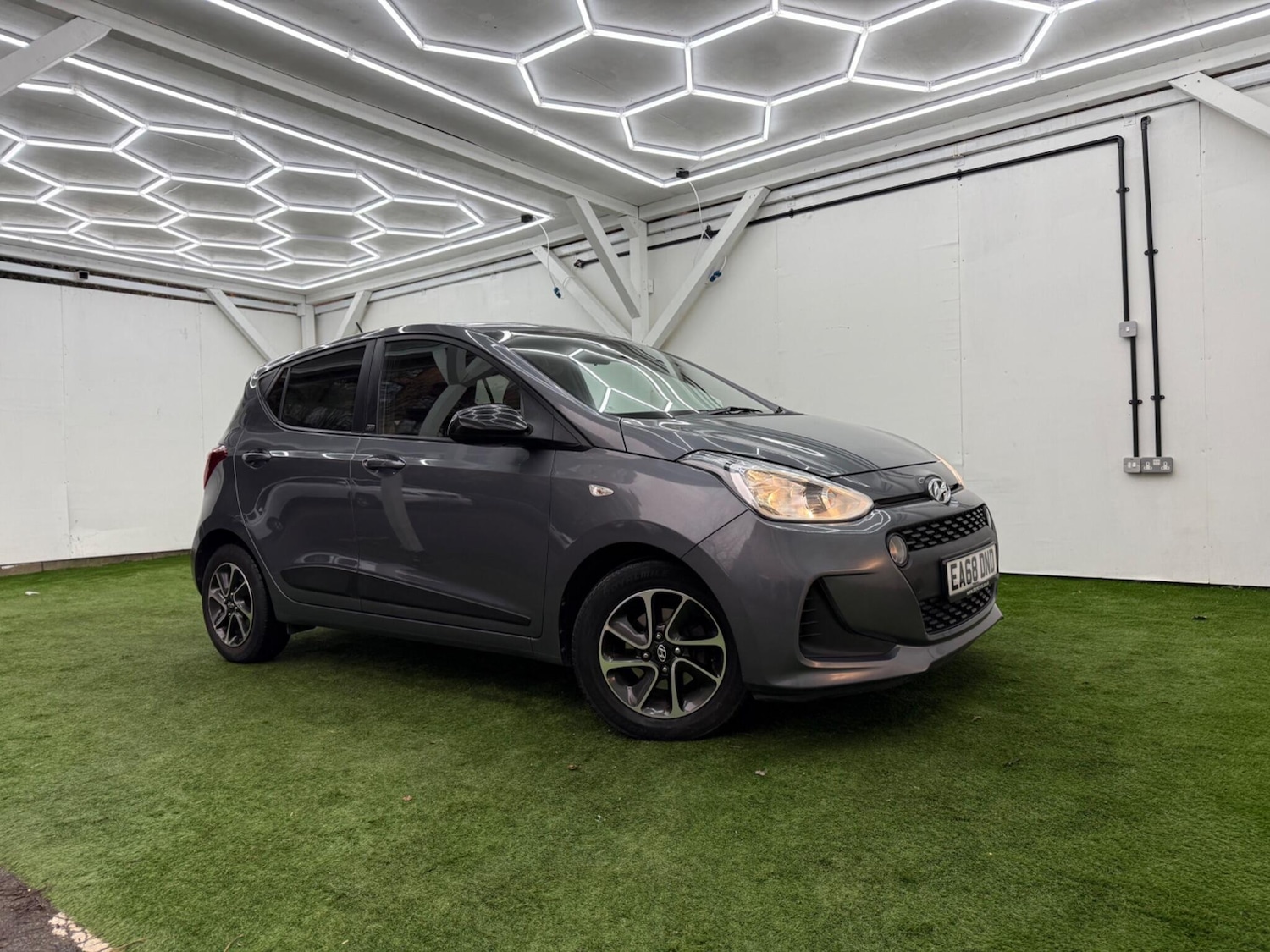 Used Hyundai i10 2018 for sale - 77387193: Photo 4