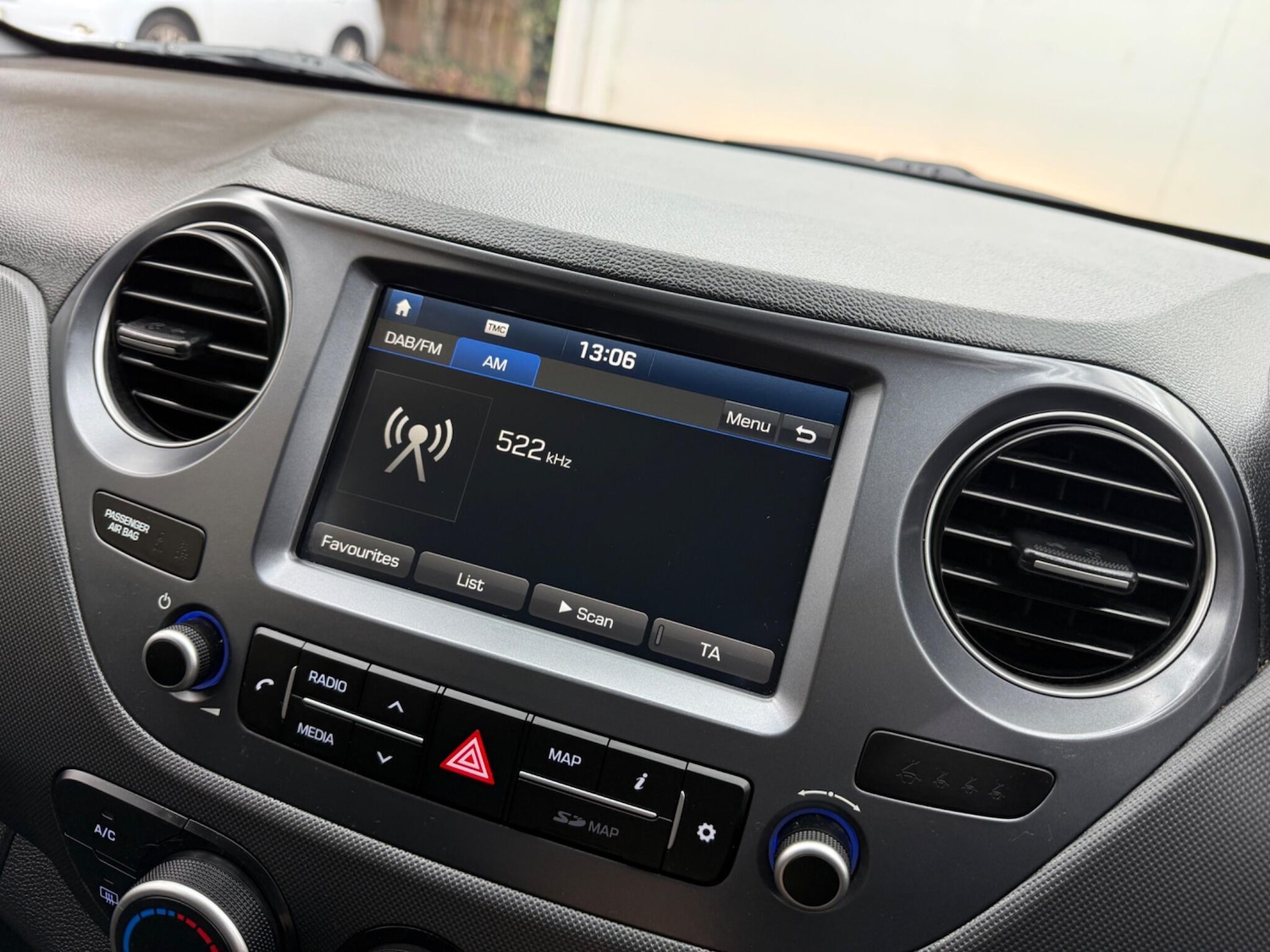 Used Hyundai i10 2018 for sale - 77387193: Photo 46