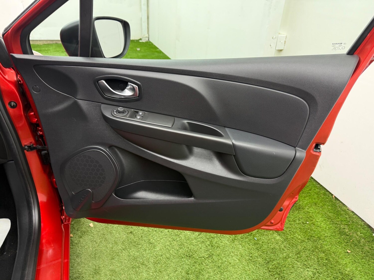 Used Renault Clio for sale - 77509862: Photo 16