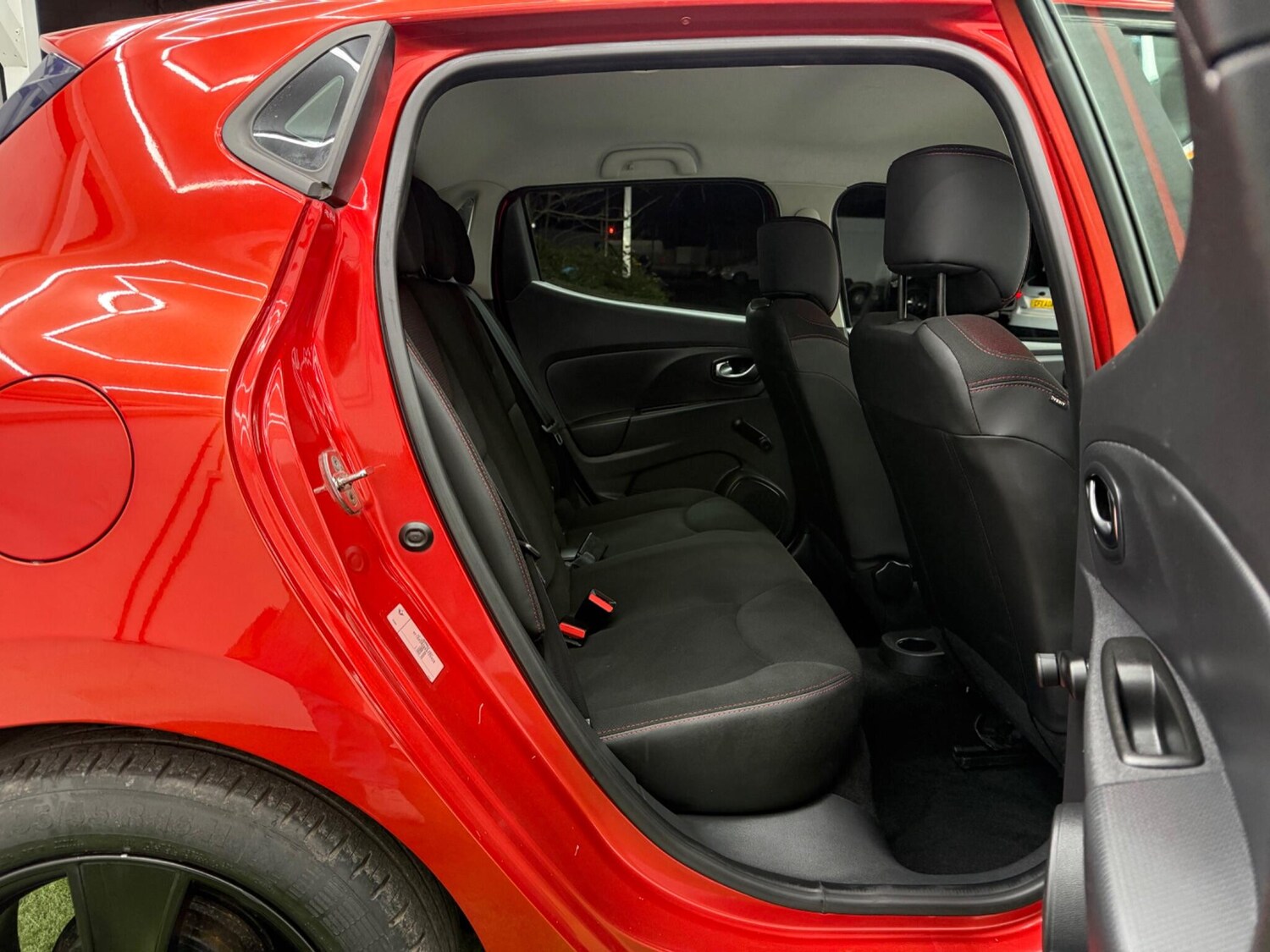 Used Renault Clio for sale - 77509862: Photo 17