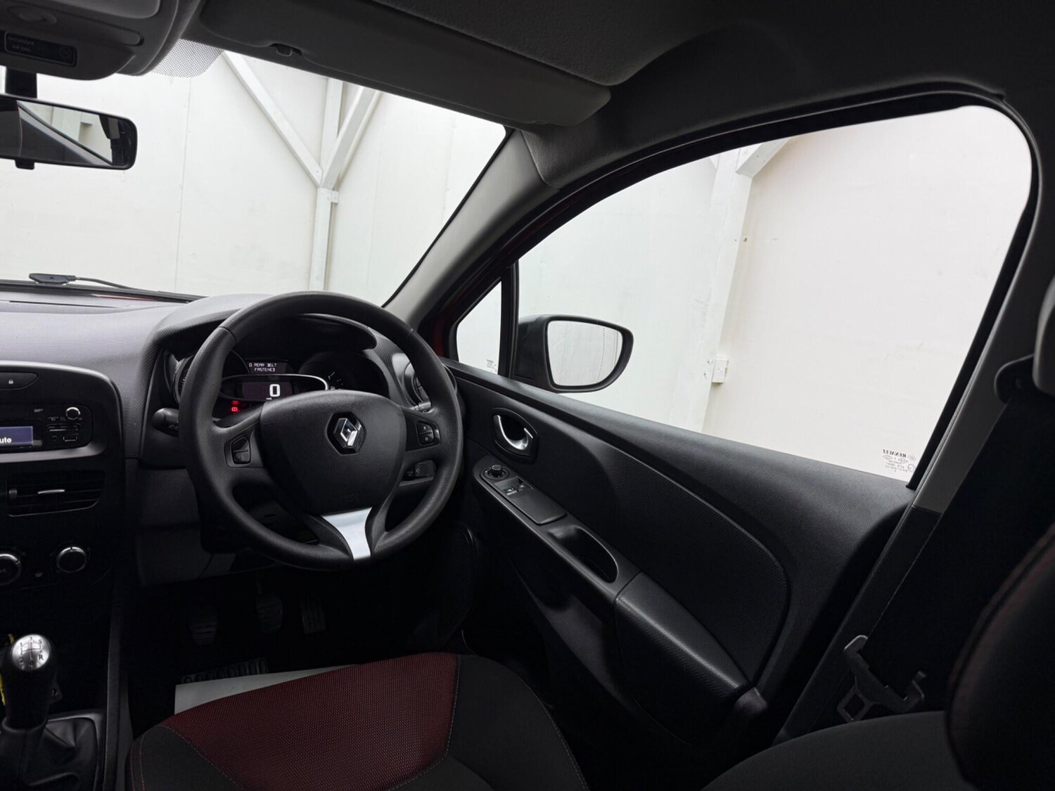 Used Renault Clio for sale - 77509862: Photo 38