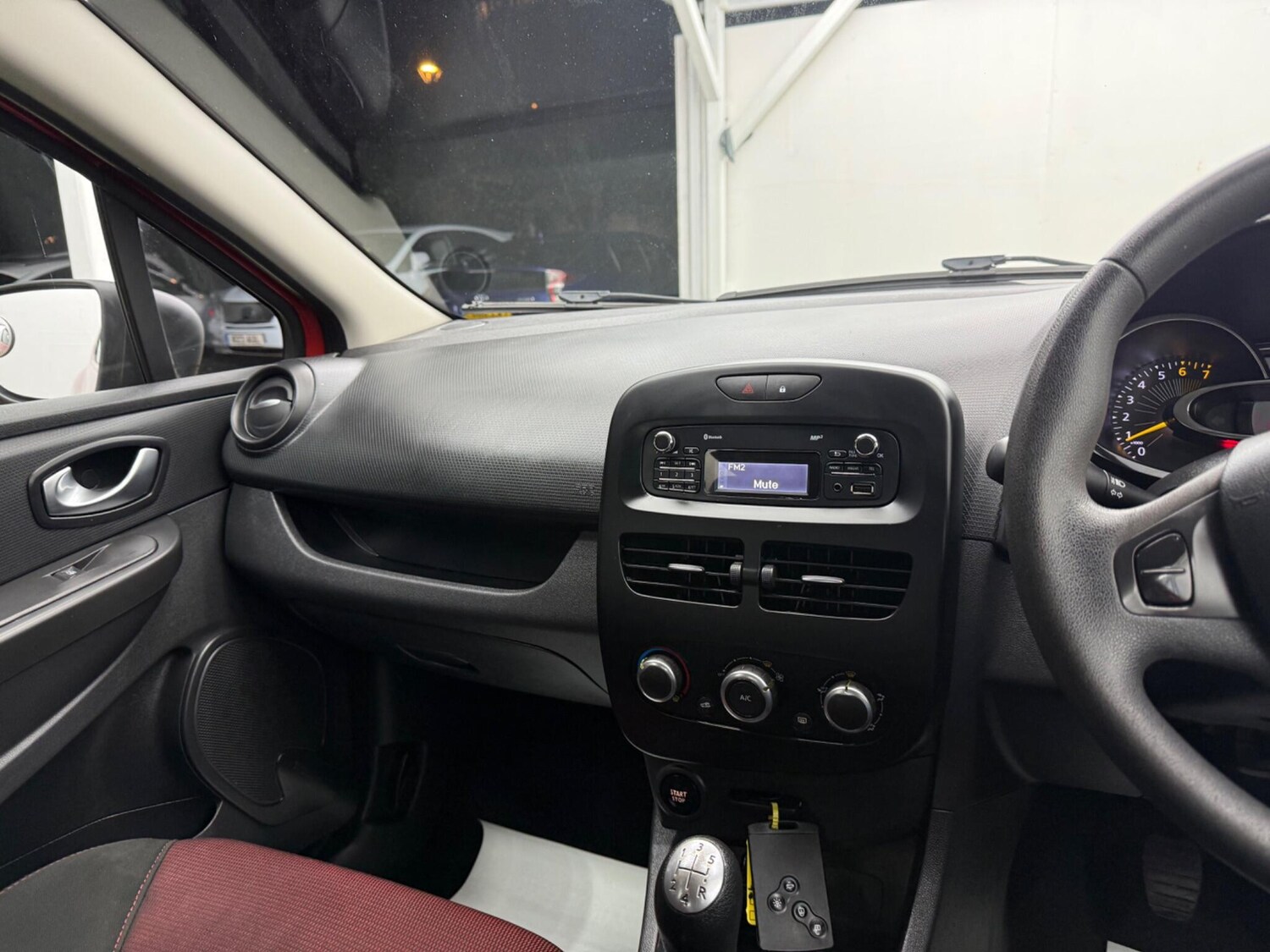 Used Renault Clio for sale - 77509862: Photo 47