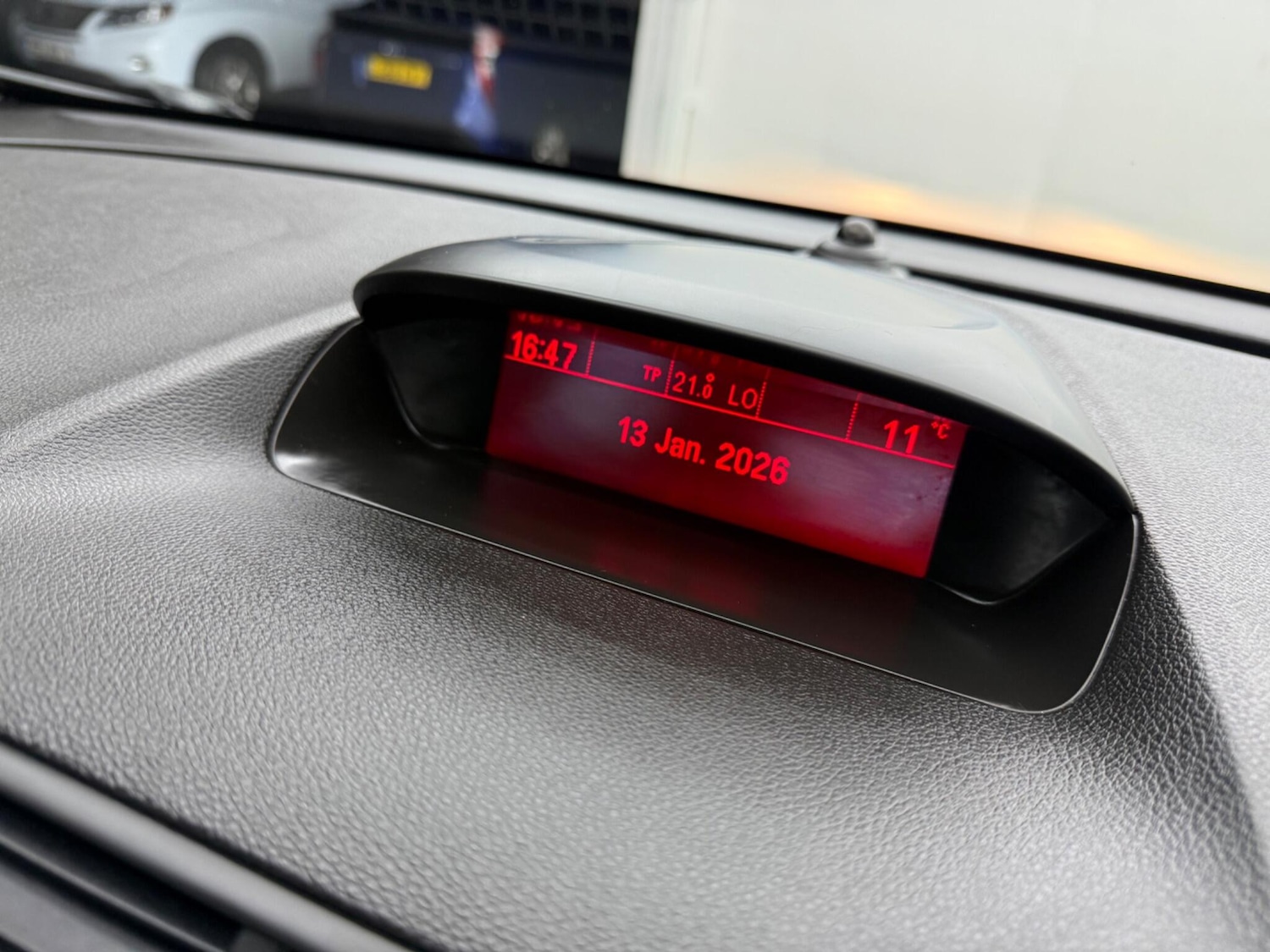 Used Vauxhall Mokka 2015 for sale - 77387328: Photo 44