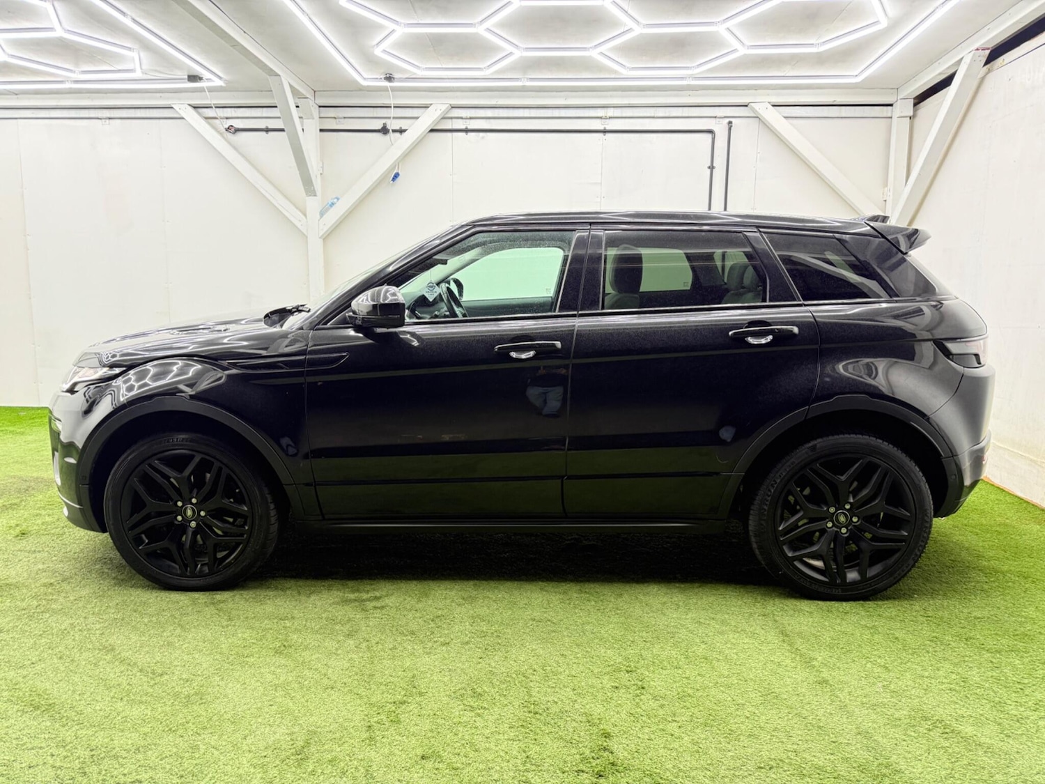 Used Land Rover Range Rover Evoque 2016 for sale - 78099907: Photo 10