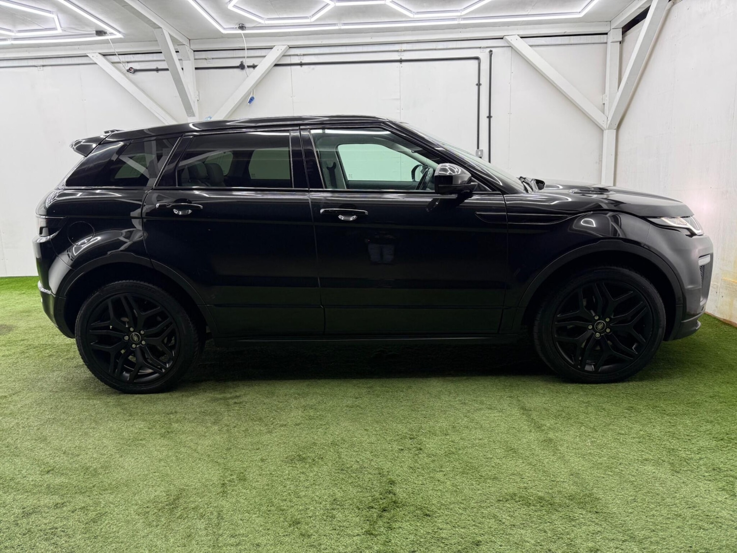 Used Land Rover Range Rover Evoque 2016 for sale - 78099907: Photo 5