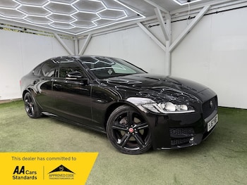 Used Jaguar XF 2017 for sale - 79464639: Photo