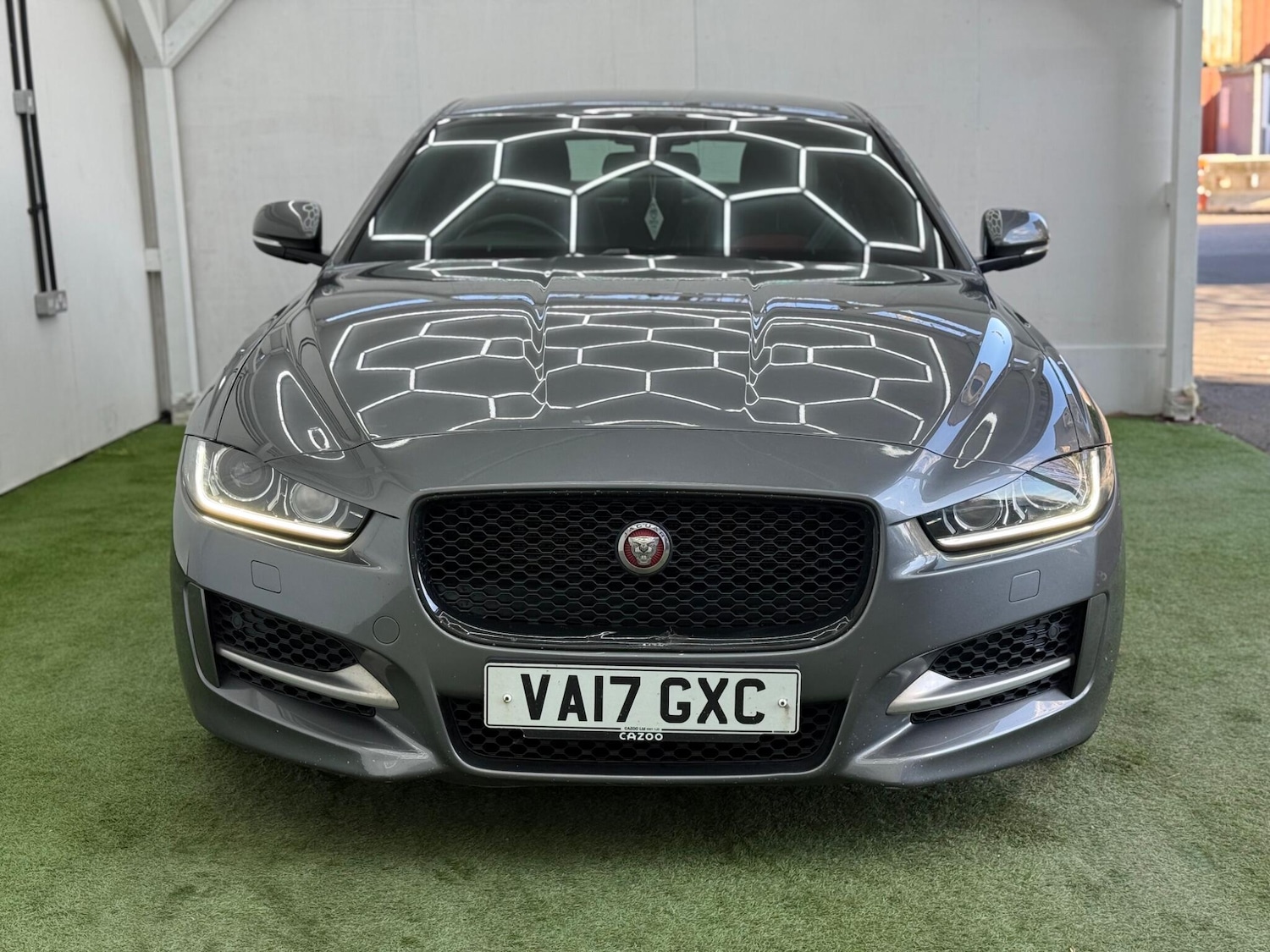 Used Jaguar XE 2017 for sale - 78170334: Photo 12