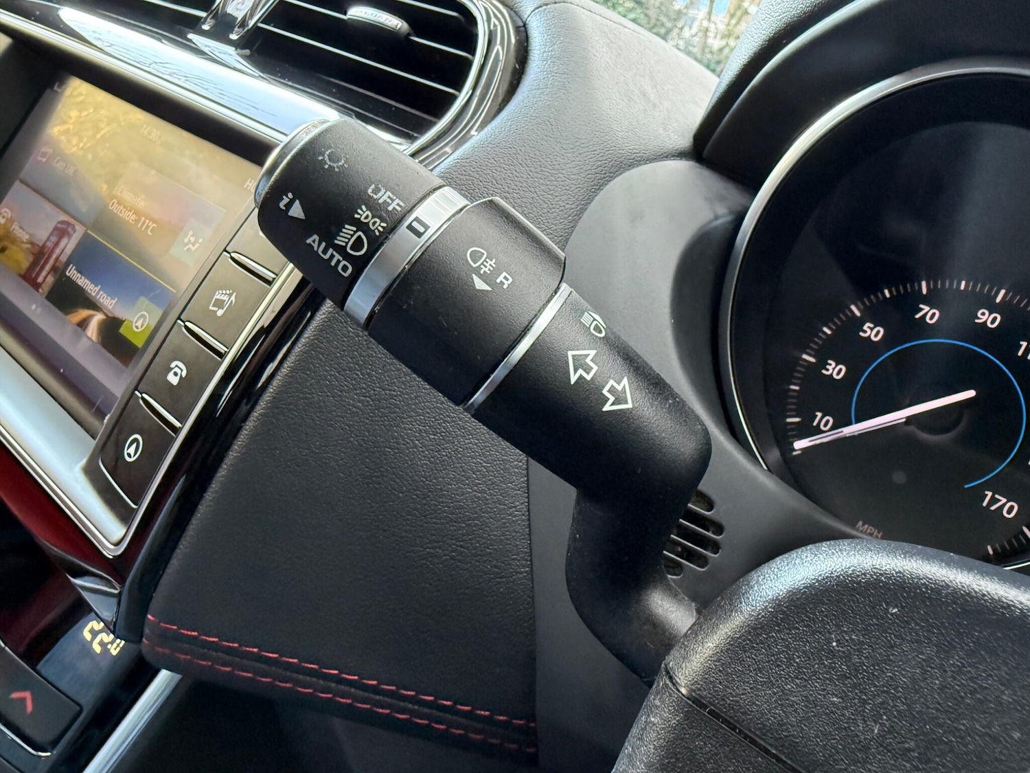 Used Jaguar XE 2017 for sale - 78170334: Photo 36